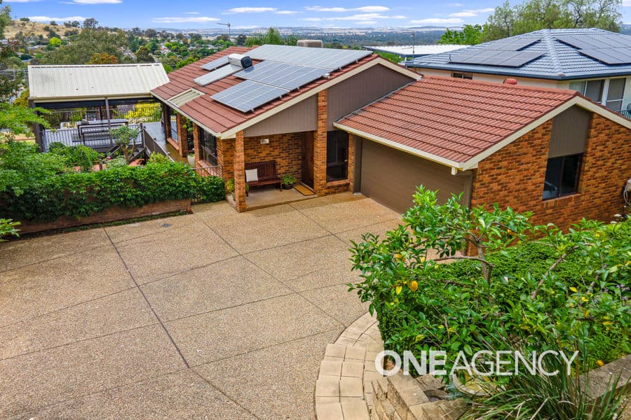 1 ANDREWS Avenue, Kooringal, Kooringal - Image 1