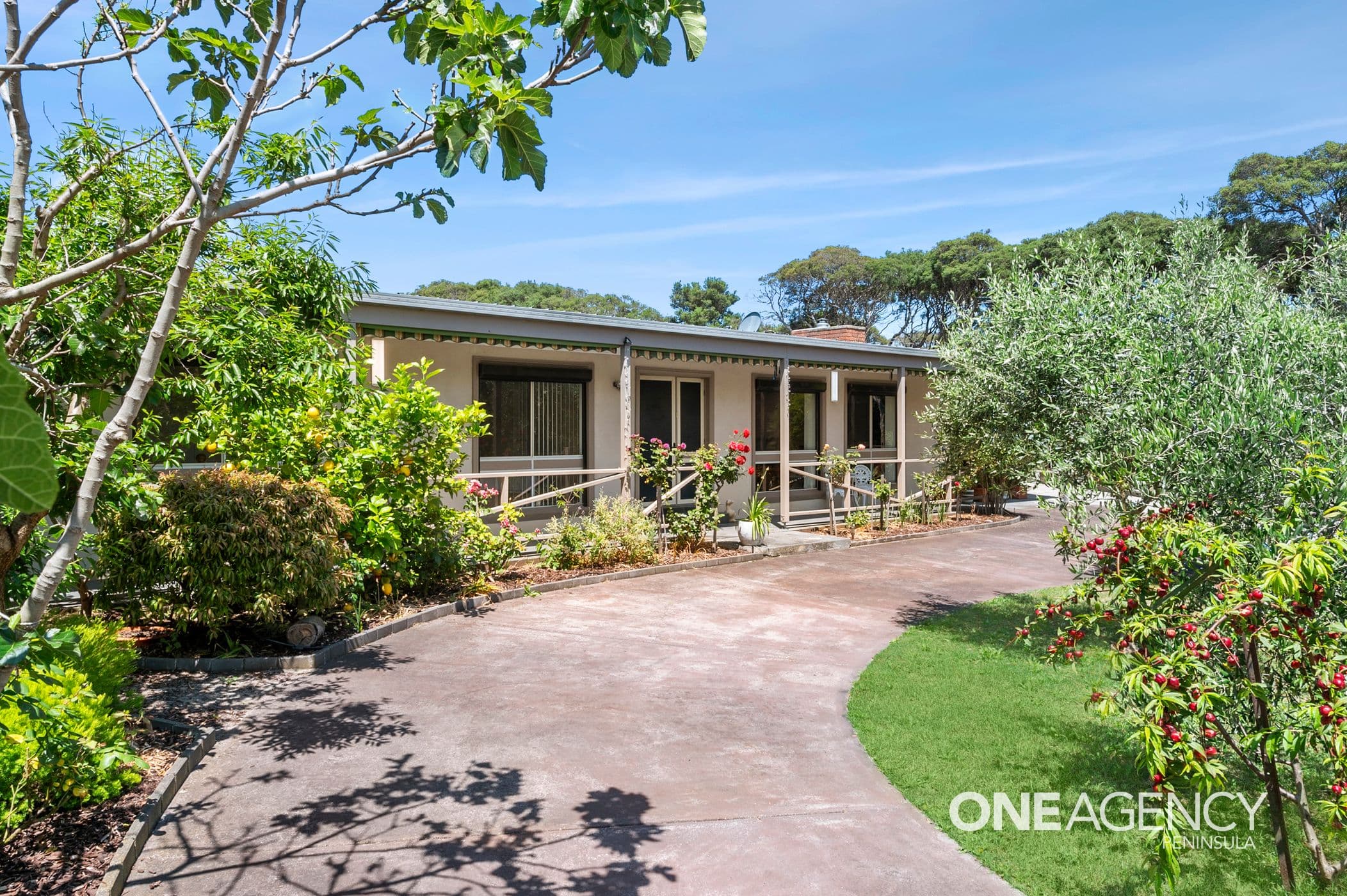 63 Florence Drive, Rye, Rye - Thumbnail 2