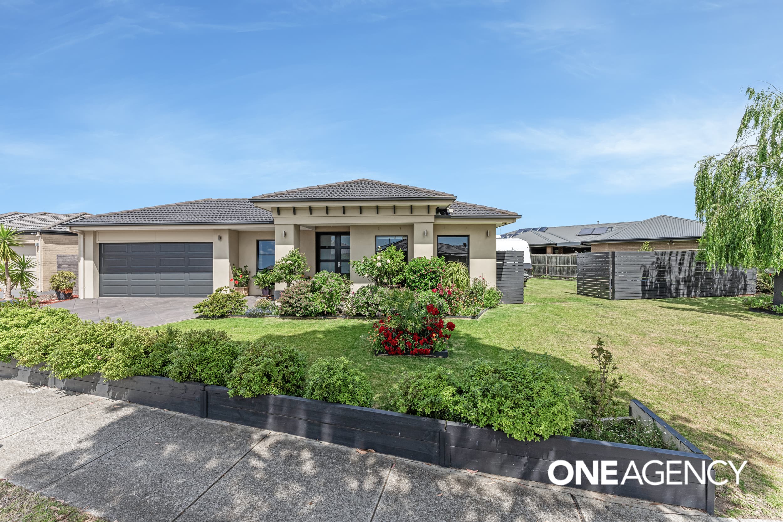 9 Tarcoola Way, Sandhurst, Sandhurst - Thumbnail 2