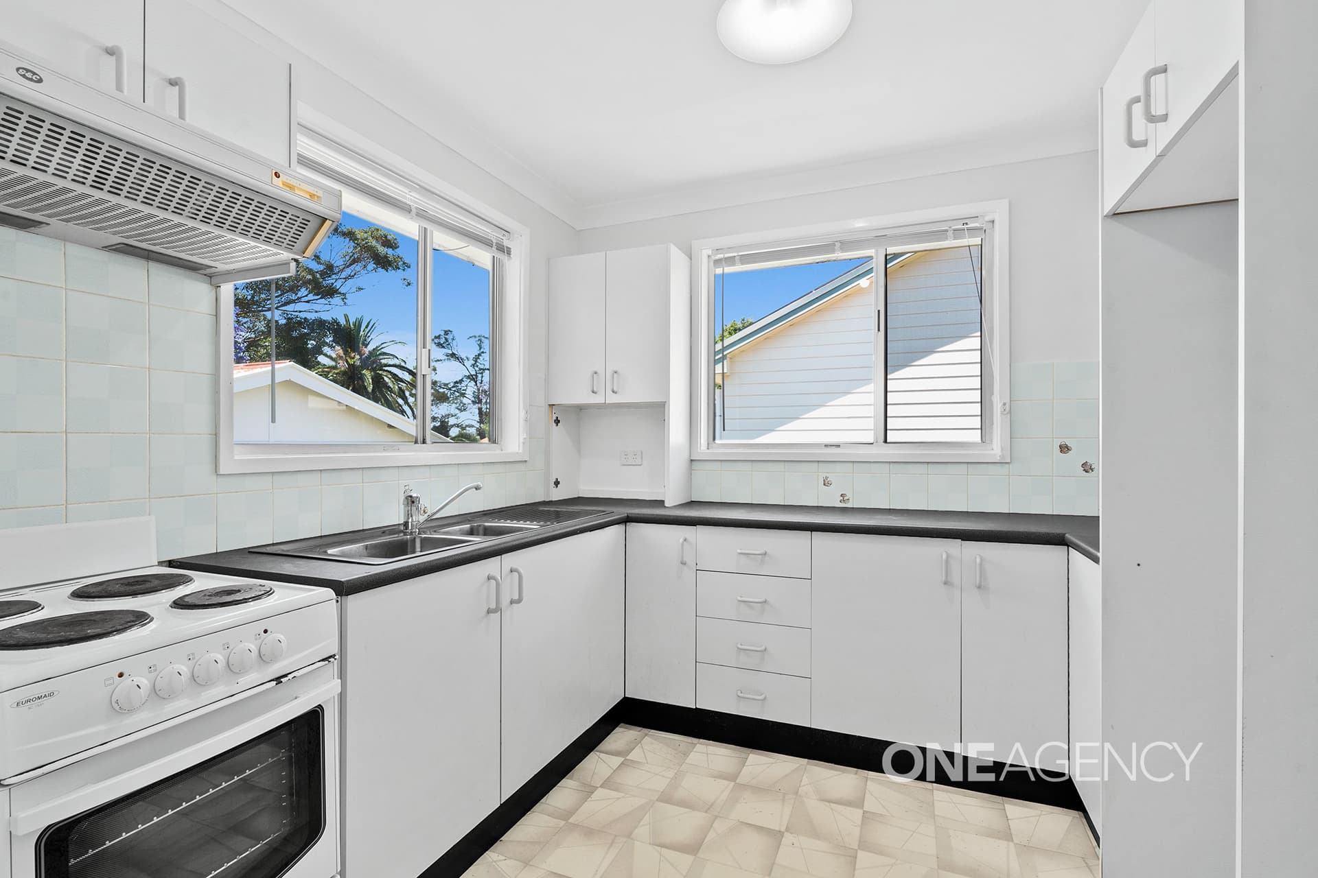 47 Edwards Avenue, Bomaderry, Bomaderry - Thumbnail 4