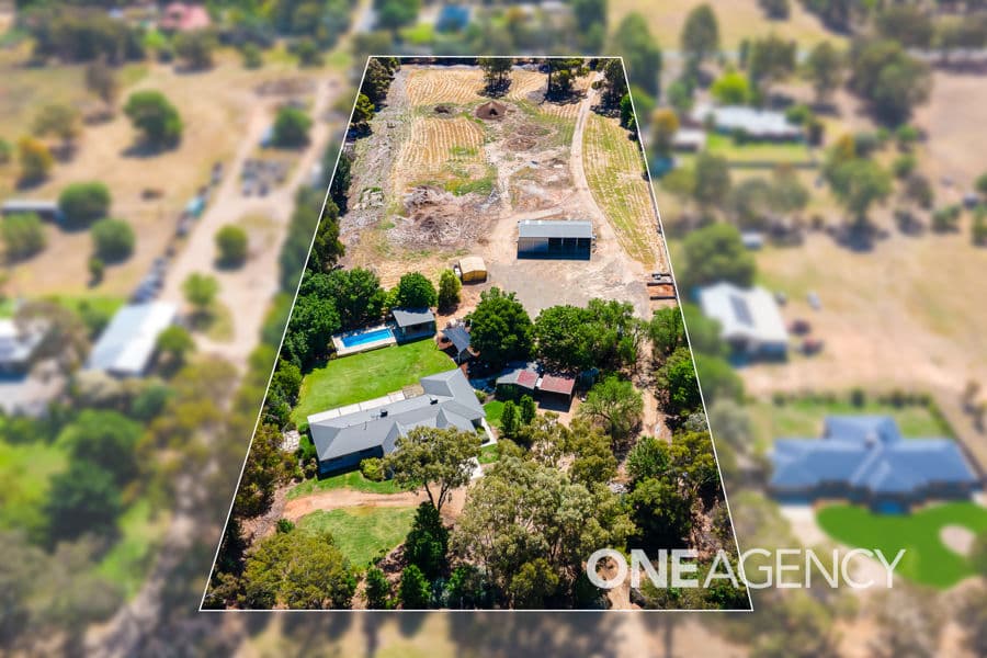 102 MITCHELL Road, Lake Albert, Lake Albert - Image 1