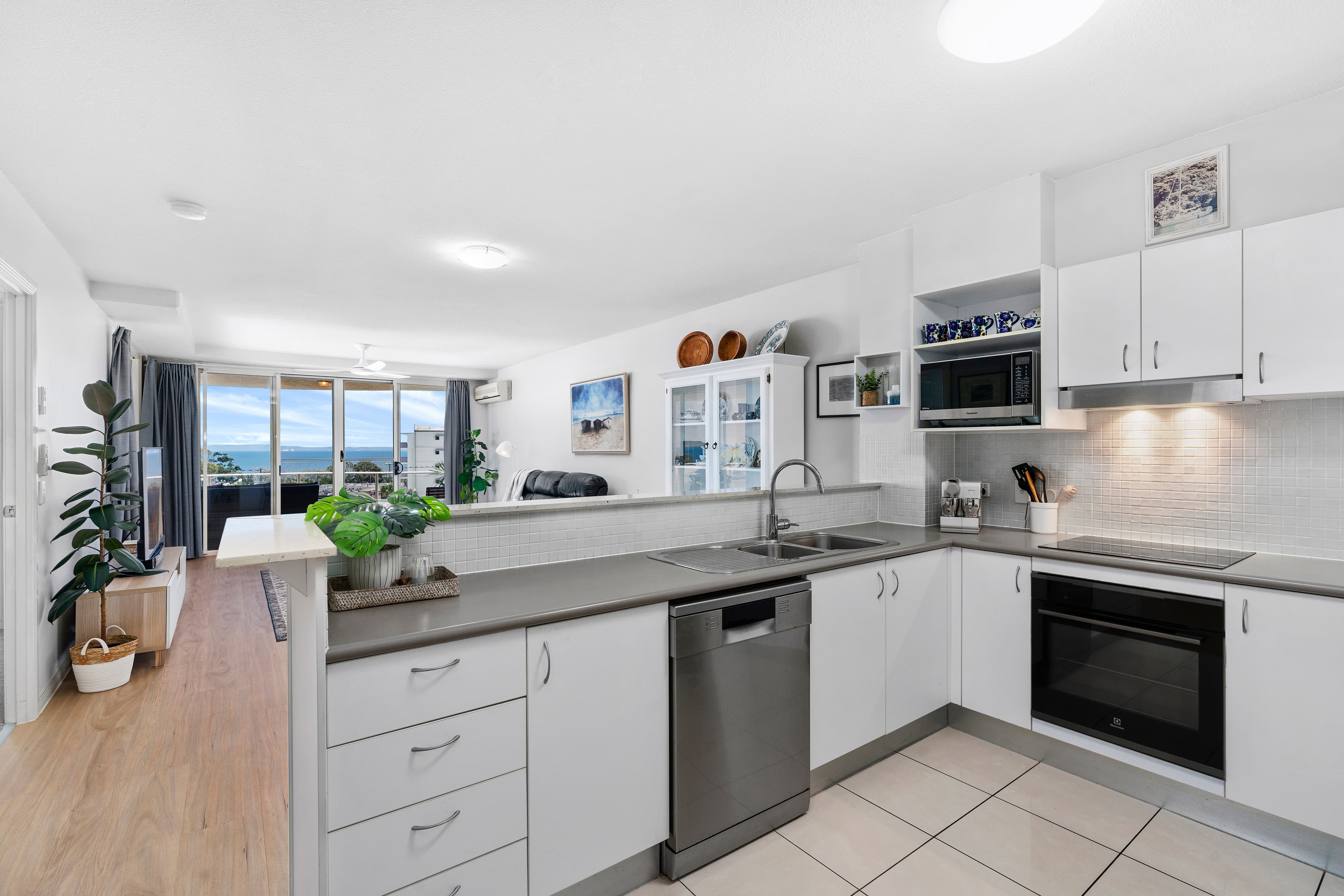 31/76-78 John Street, Redcliffe, Redcliffe - Thumbnail 6