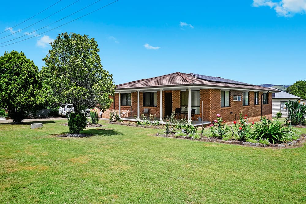 1 Church Street, Gresford, Gresford - Image 1