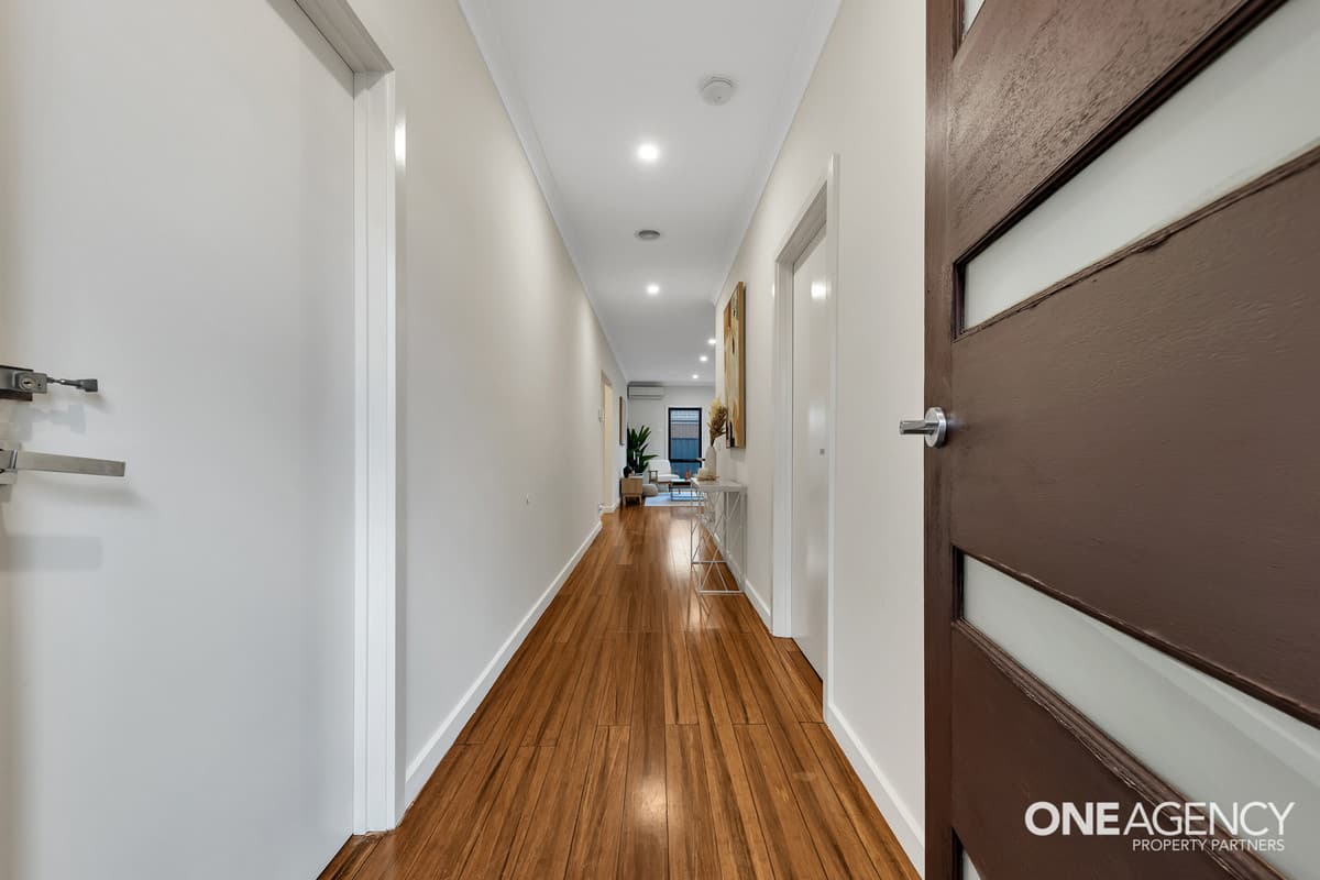 2 Hewett Drive, Point Cook, Point Cook - Thumbnail 2