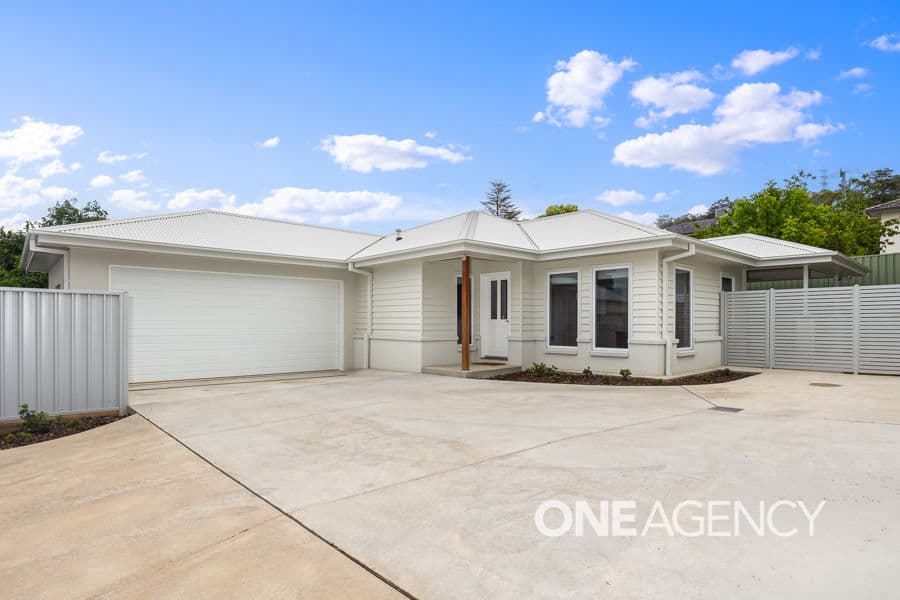 2/106 MEADOW Street, Kooringal, Kooringal - Image 1