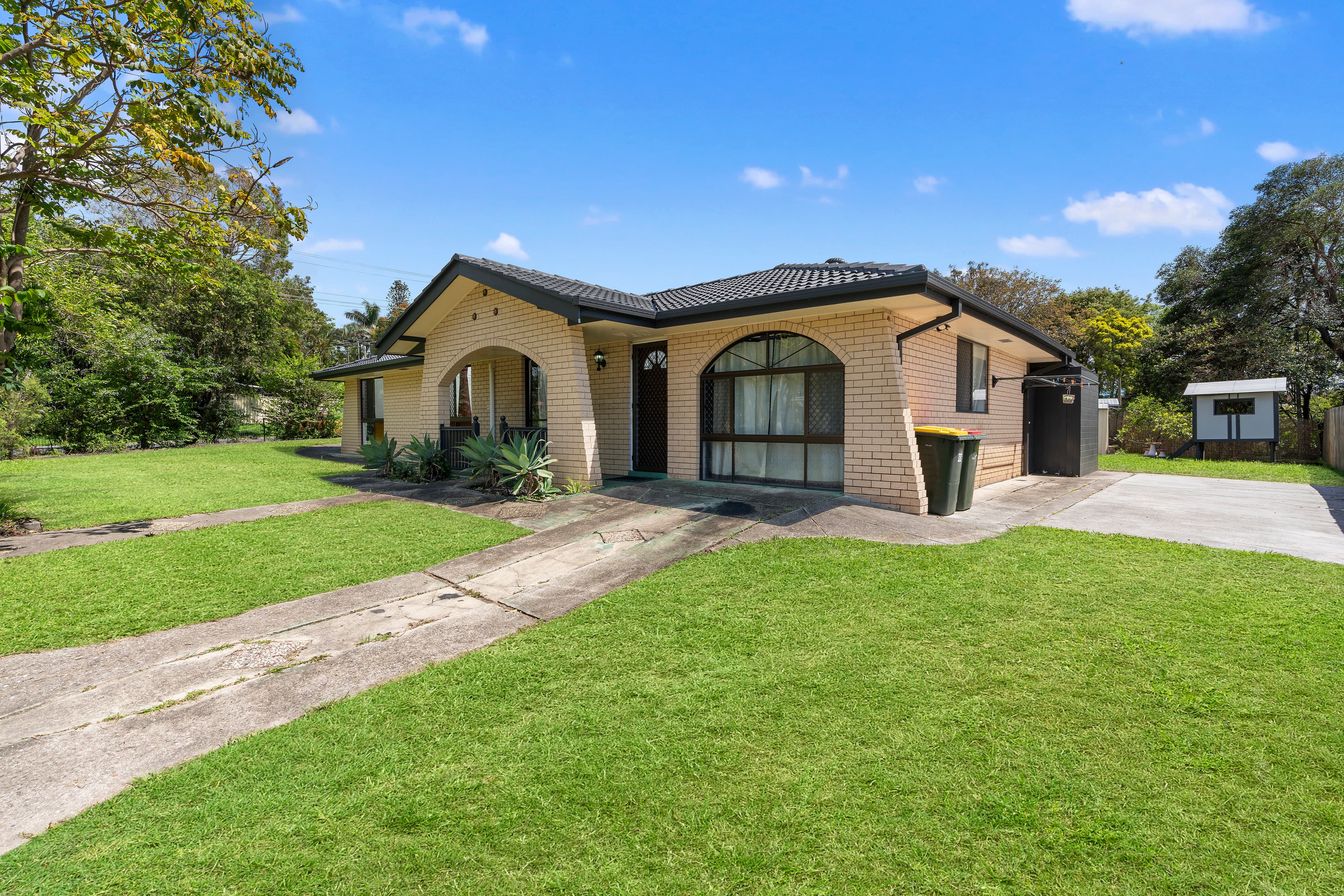 54 Glenwood Drive, Morayfield, Morayfield - Thumbnail 2