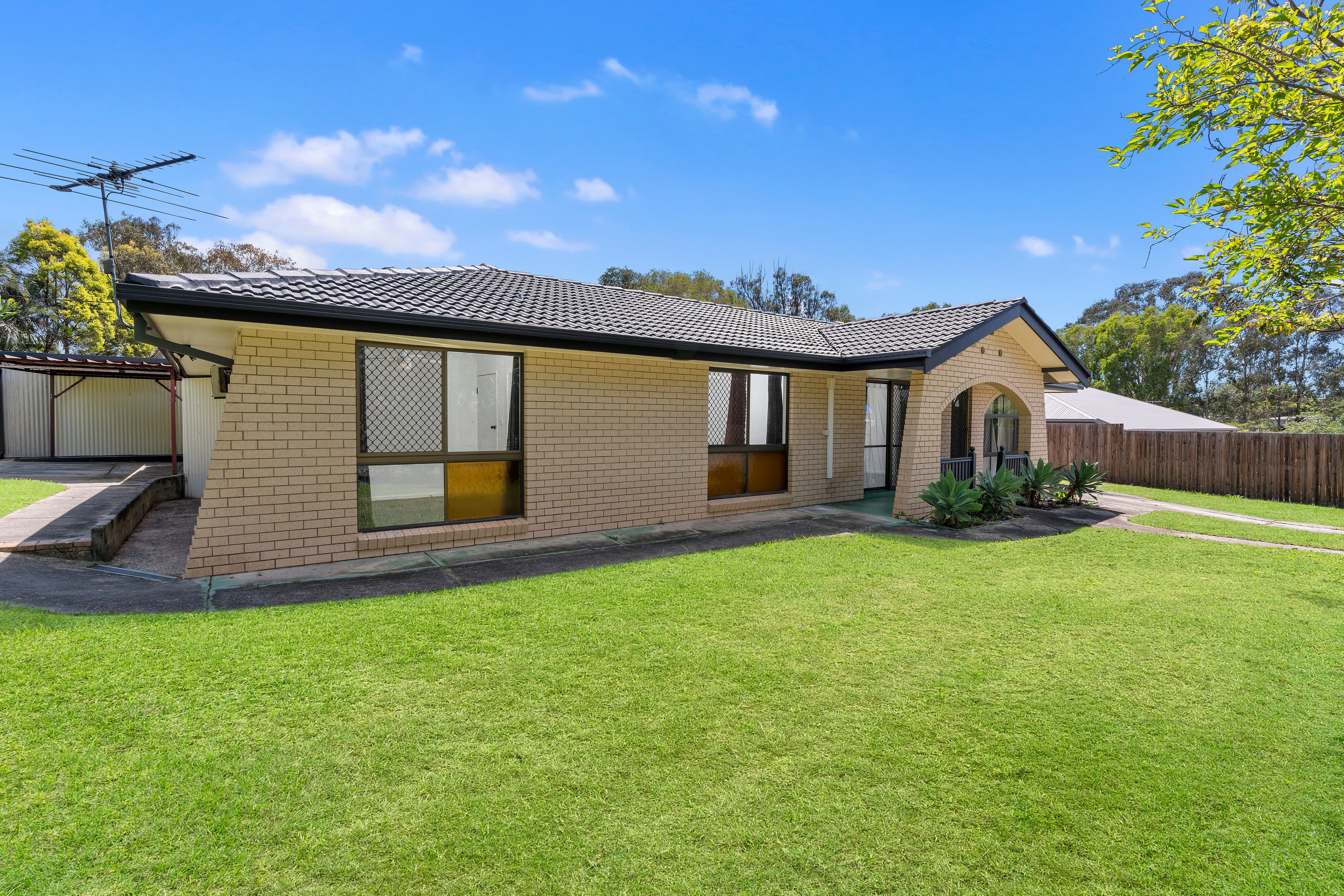 54 Glenwood Drive, Morayfield, Morayfield - Image 1