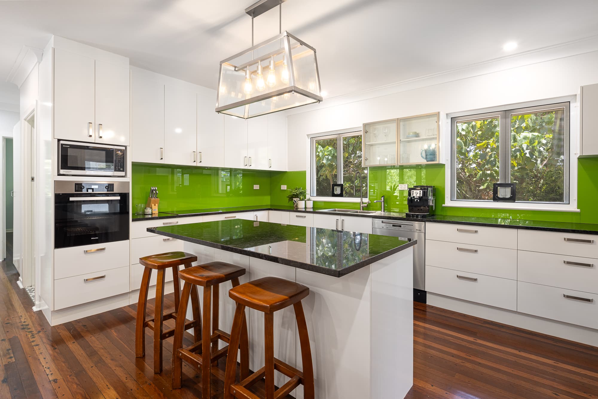 35 Maryborough Terrace, Scarborough, Scarborough - Thumbnail 7