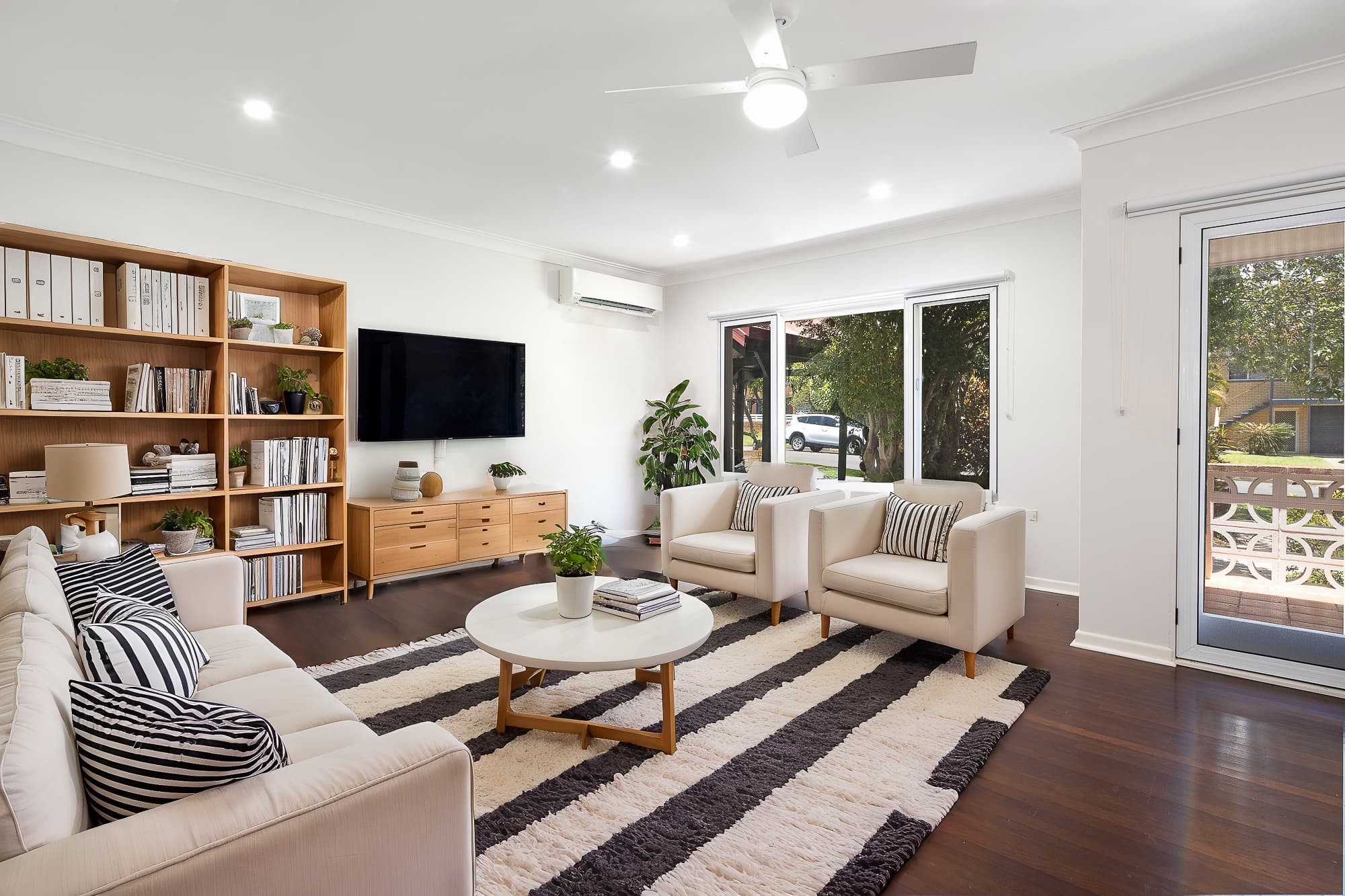 35 Maryborough Terrace, Scarborough, Scarborough - Thumbnail 3
