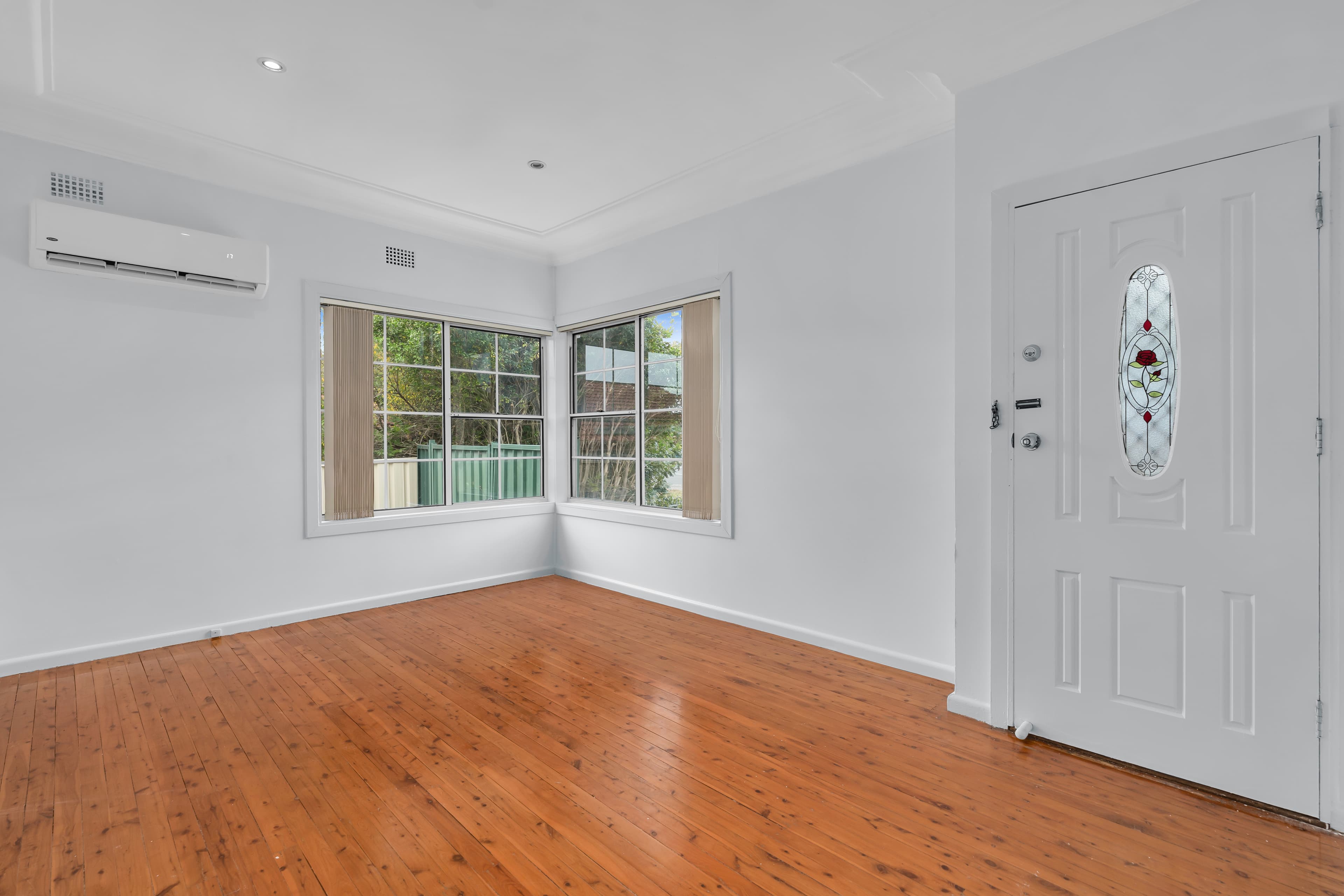 169 Waminda Avenue, Campbelltown, Campbelltown - Thumbnail 2