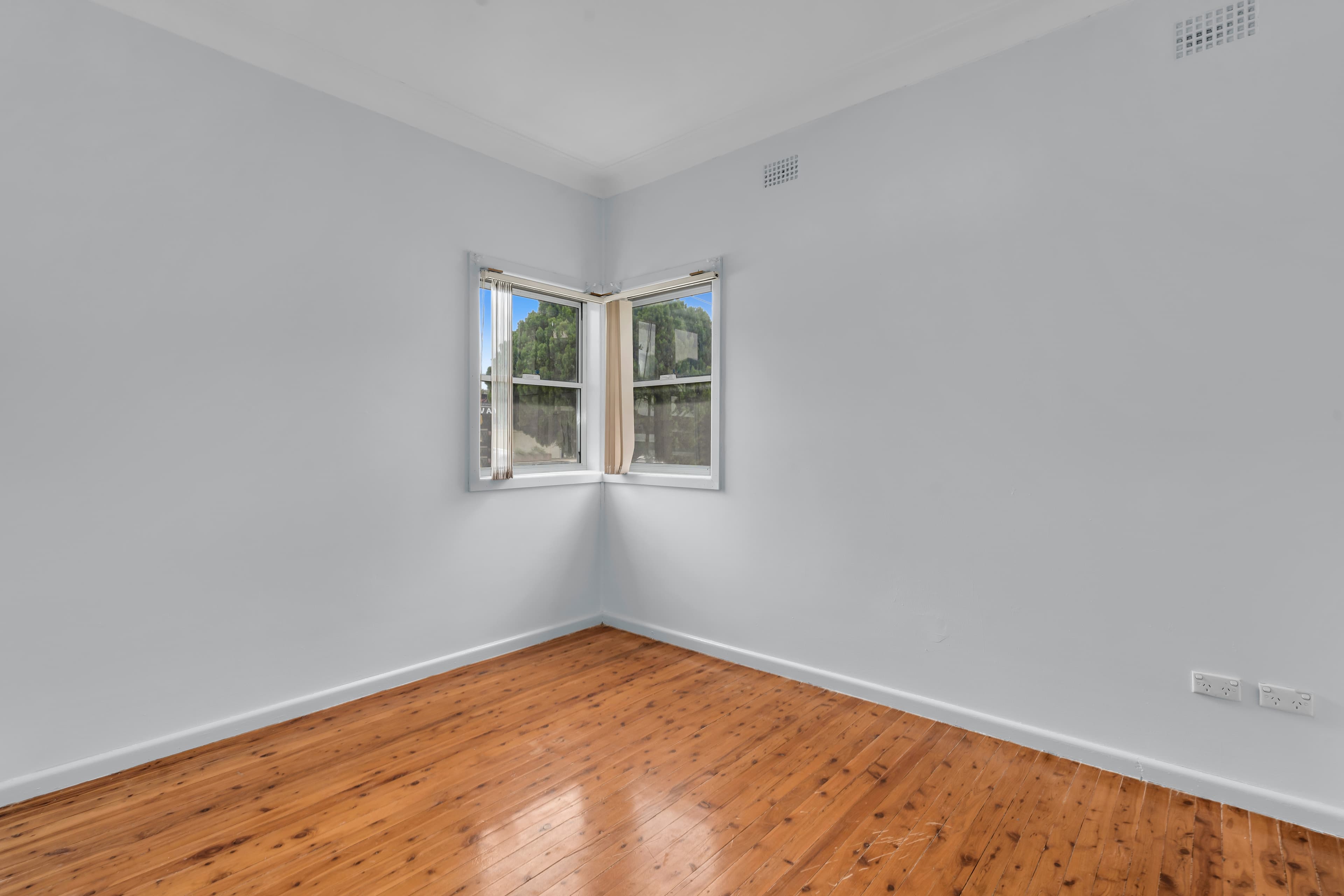 169 Waminda Avenue, Campbelltown, Campbelltown - Thumbnail 7