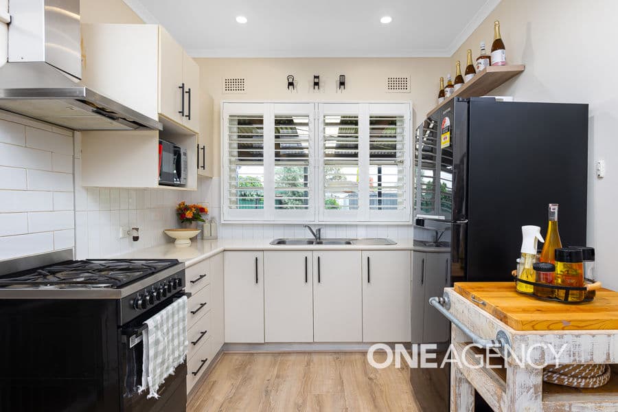 49 CHASTON Street, Wagga Wagga, Wagga Wagga - Thumbnail 6