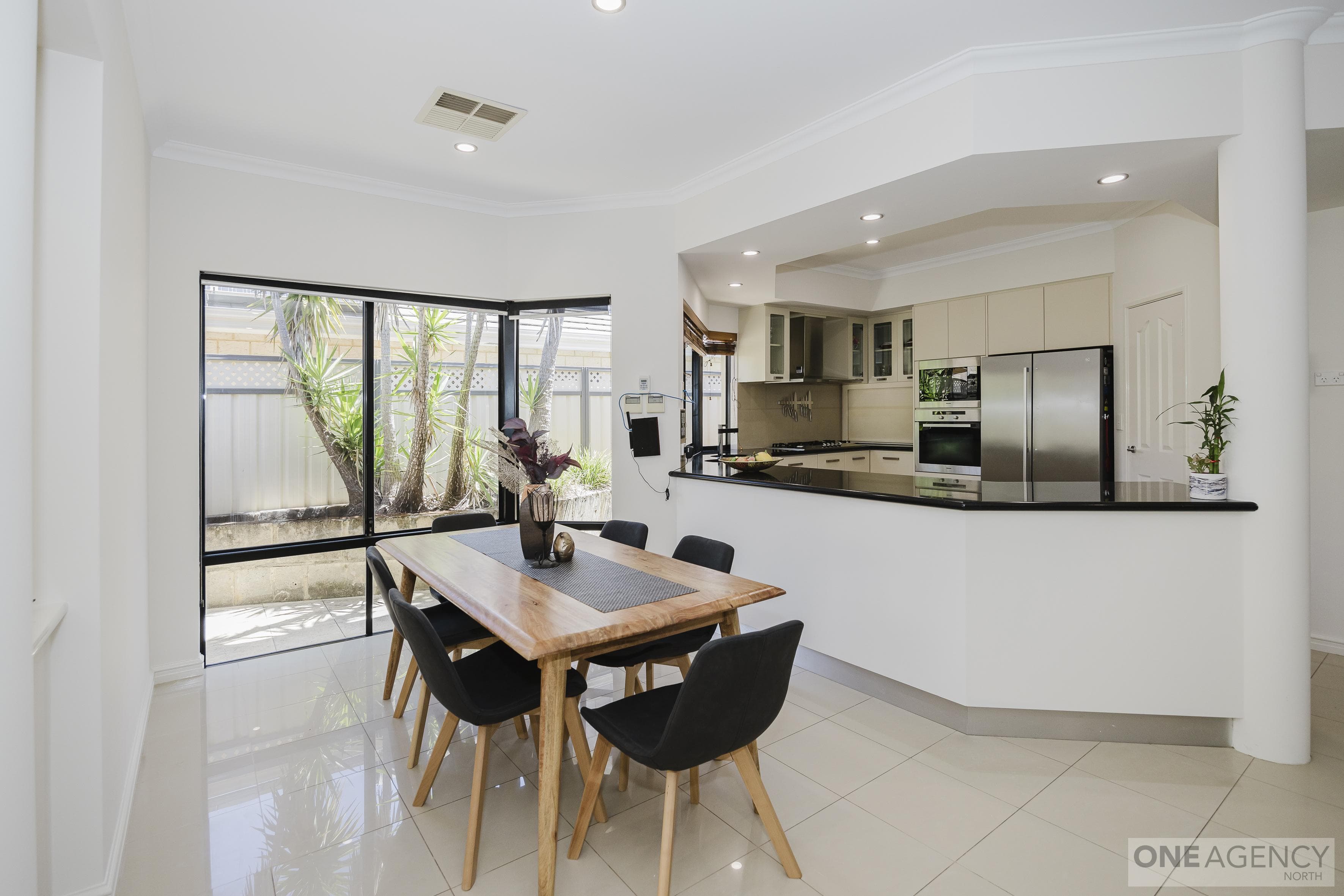 11 Honeymyrtle Turn, Stirling, Stirling - Thumbnail 5