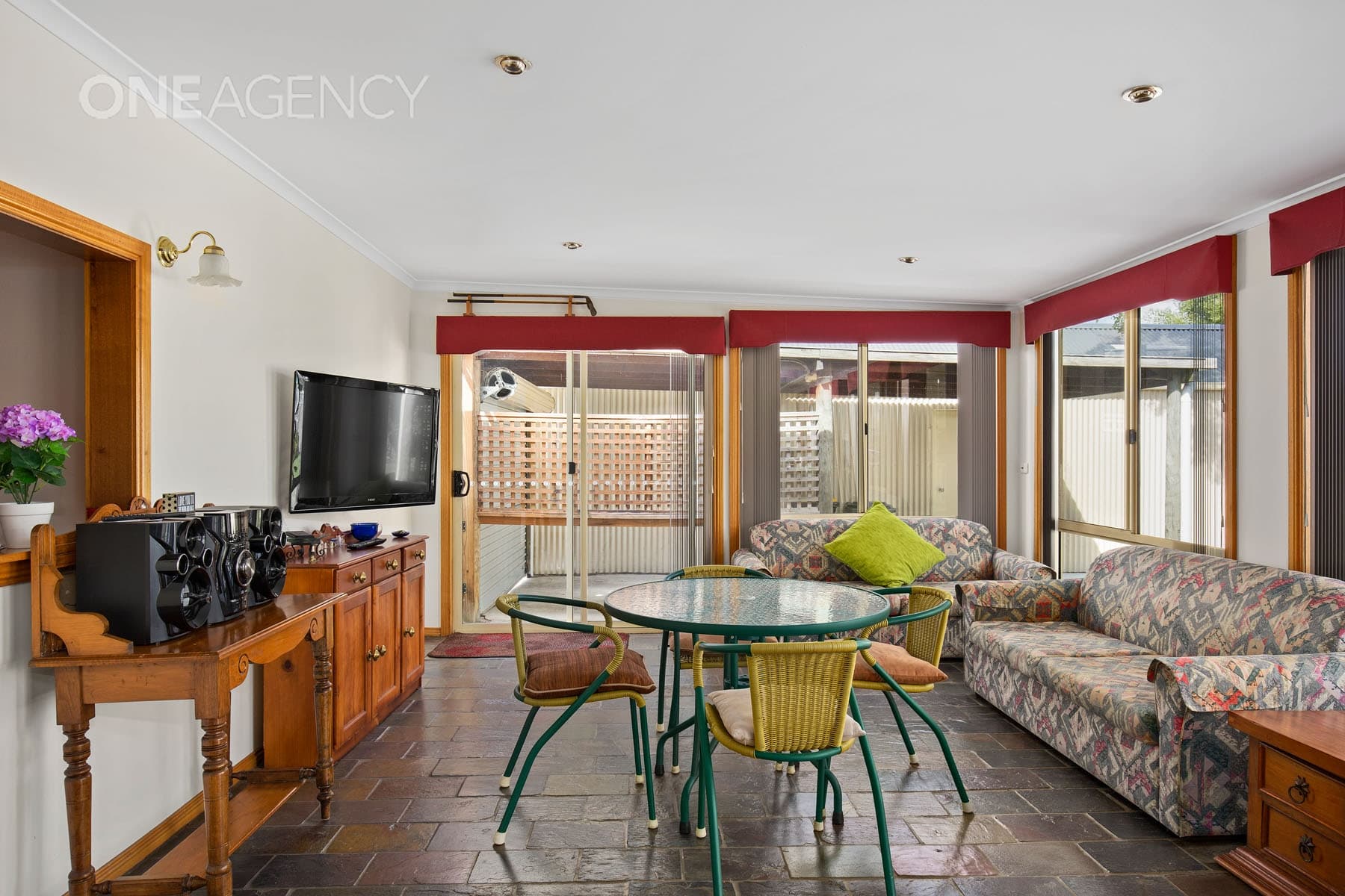 96 Main Road, Perth, Perth - Thumbnail 4