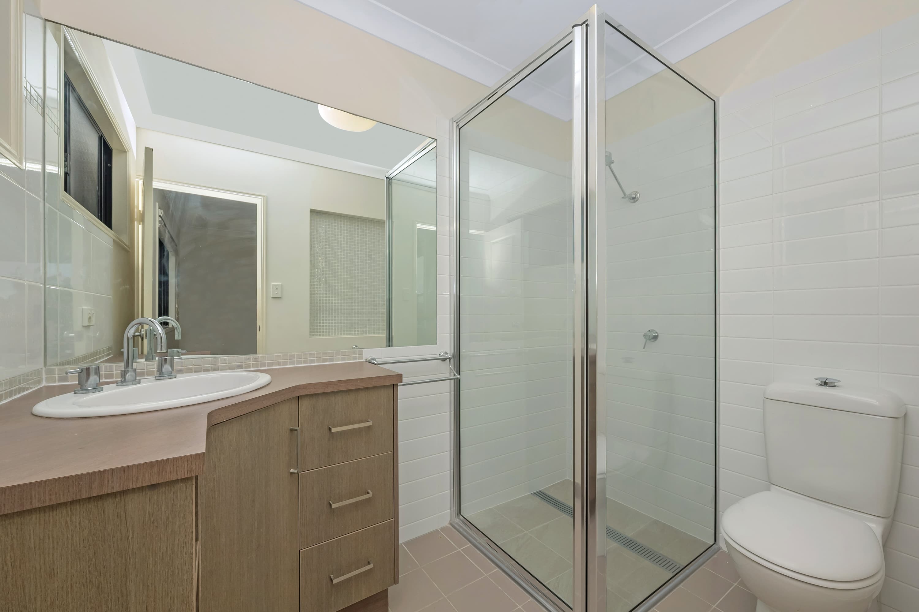 15 Kwila Crescent, Douglas, Douglas - Thumbnail 8