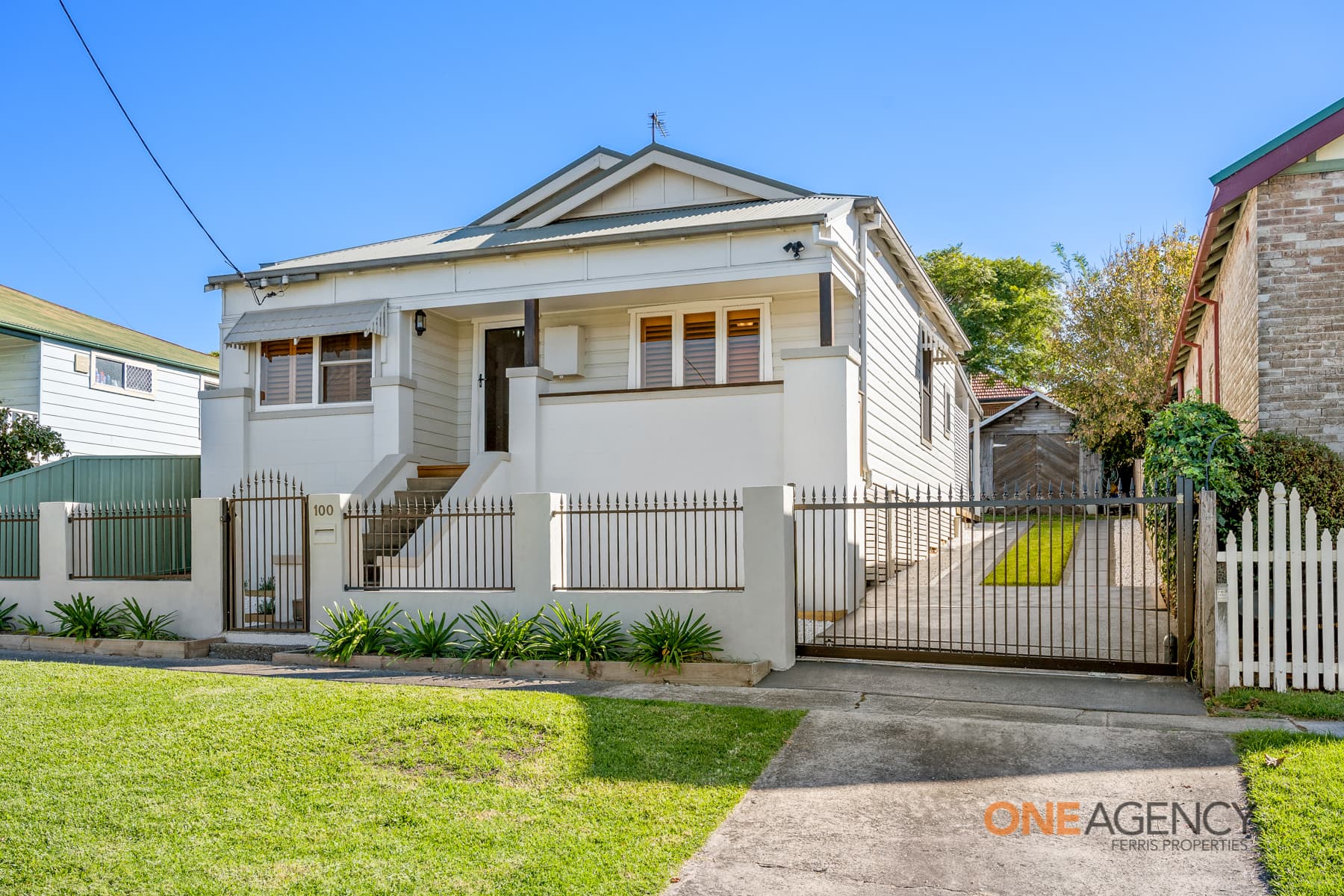 100 Barton Street, Mayfield, Mayfield - Image 1