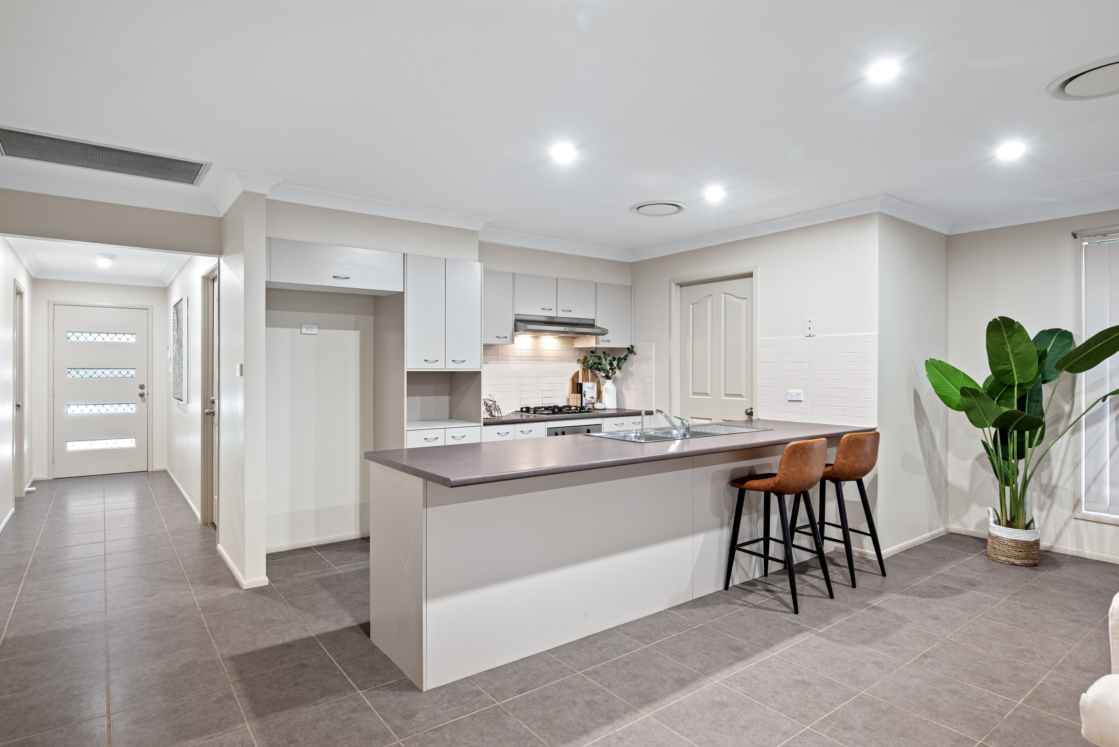 9 Sturt Street, Jordan Springs, Jordan Springs - Thumbnail 6