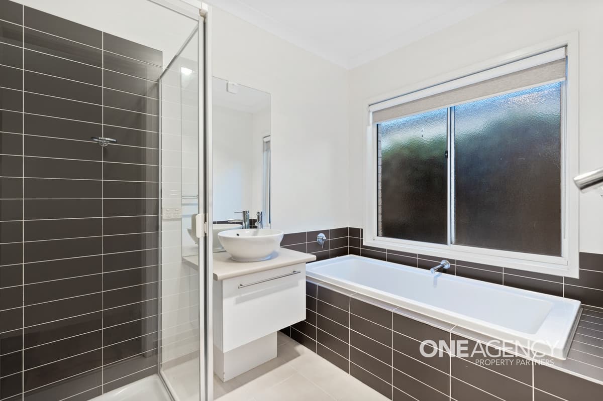 49 Shiraz Crescent, Point Cook, Point Cook - Thumbnail 8