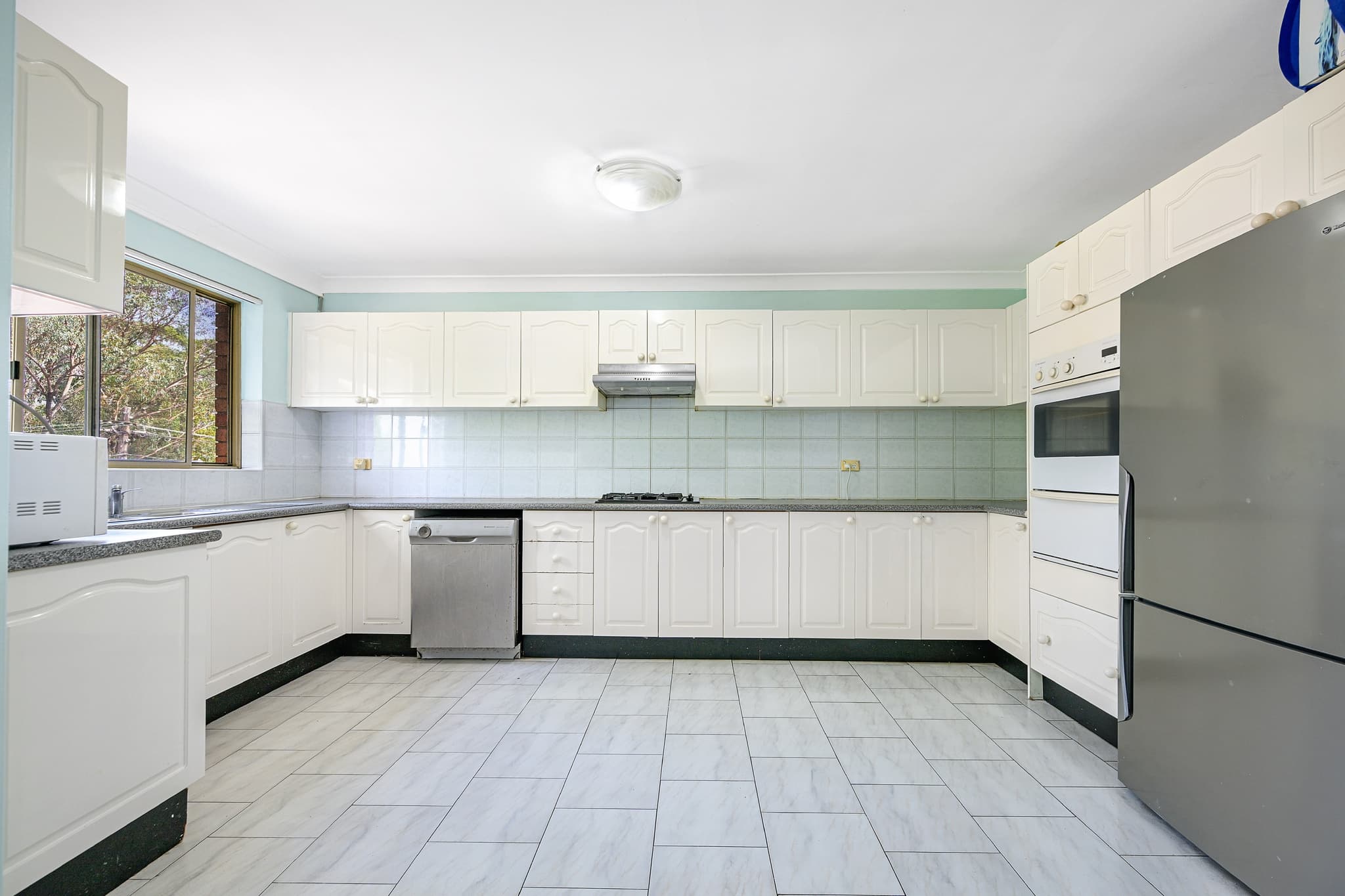 6/9 Sir Joseph Banks Street, Bankstown, Bankstown - Thumbnail 2