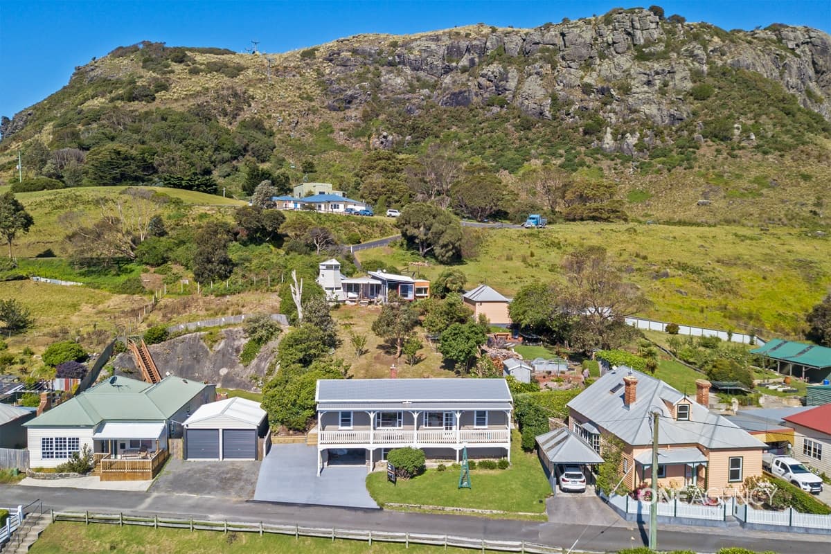 60 Alexander Terrace, Stanley, Stanley - Thumbnail 2