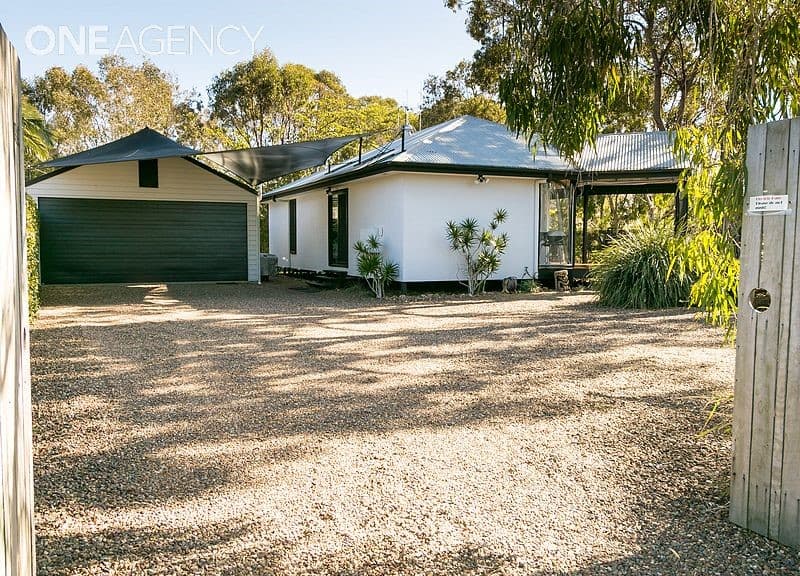 4 Chantilly Street, Urangan, Urangan - Image 1