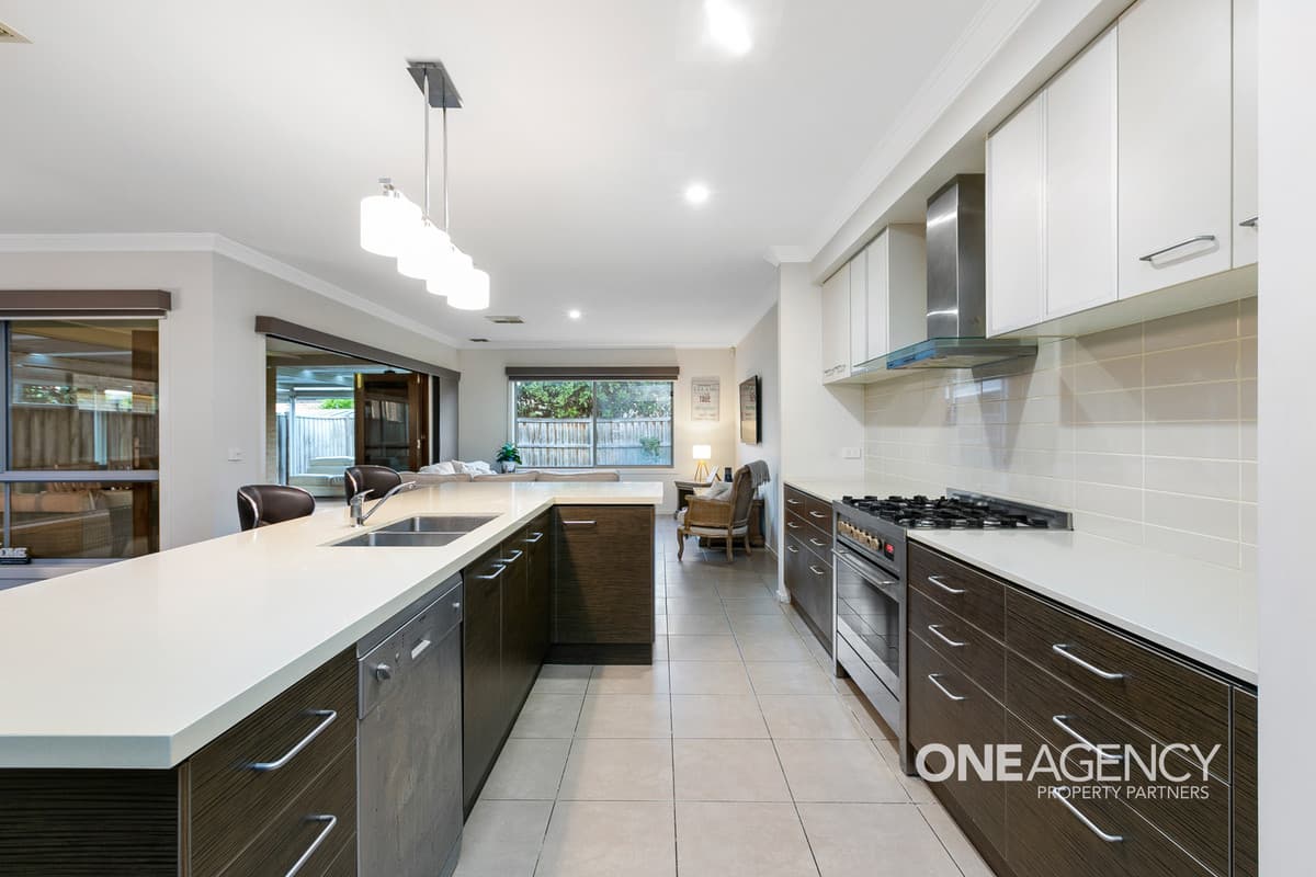 5 Silverbay Avenue, Point Cook, Point Cook - Thumbnail 6