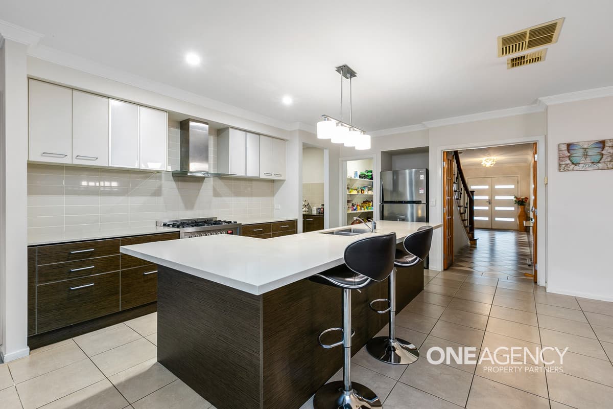5 Silverbay Avenue, Point Cook, Point Cook - Thumbnail 8