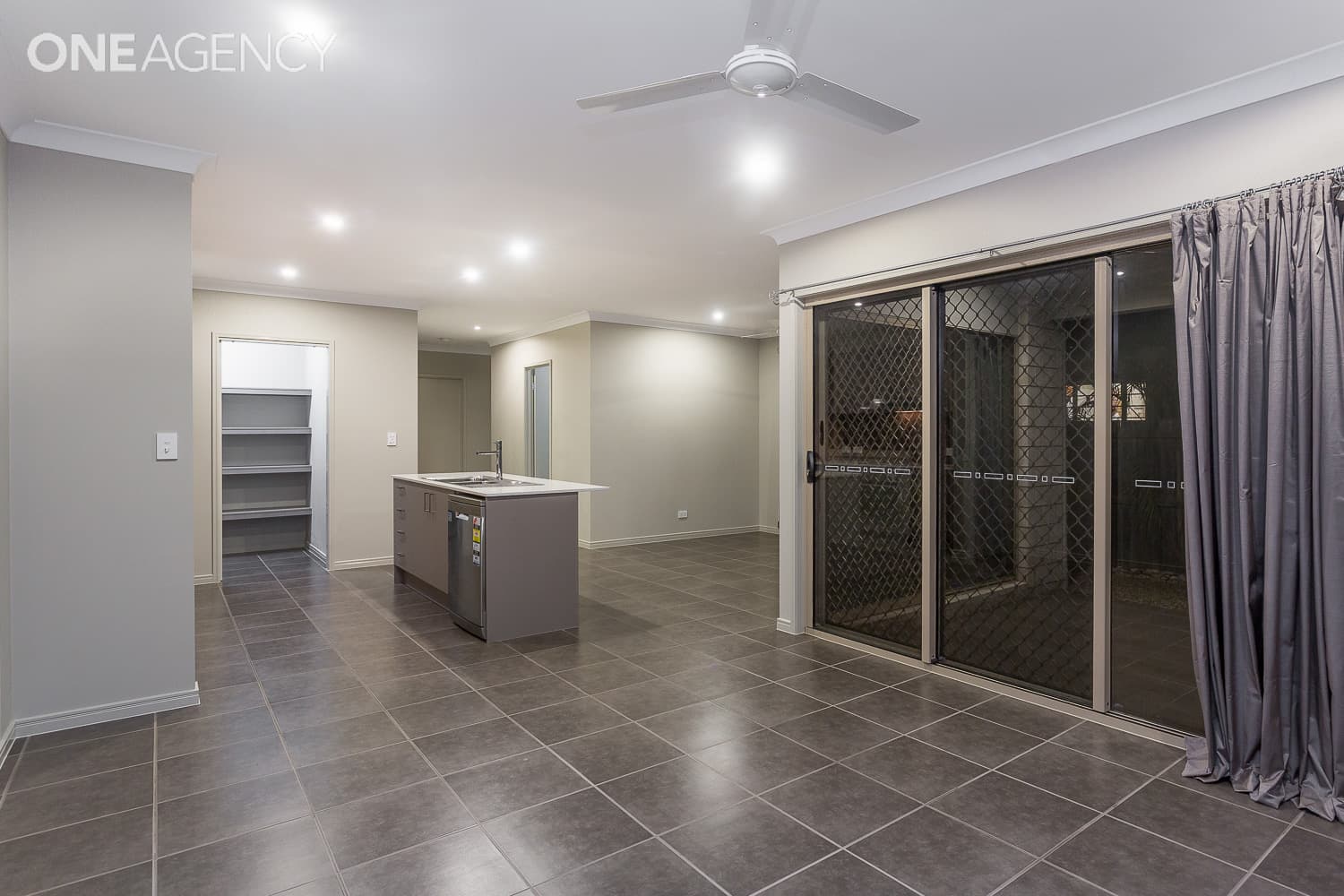 109 Eversleigh Road, Scarborough, Scarborough - Thumbnail 3