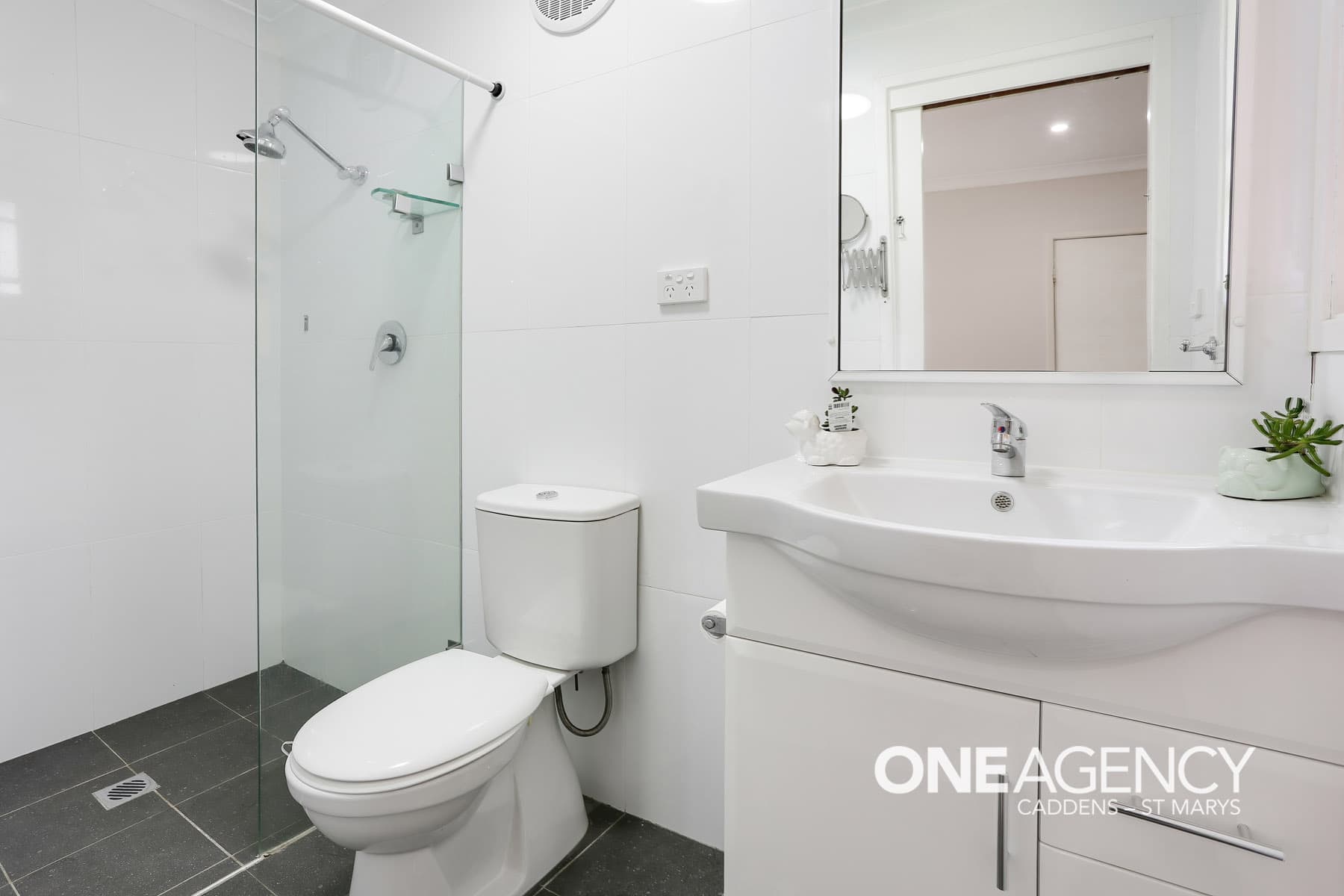 29 Manning Street, Kingswood, Kingswood - Thumbnail 3