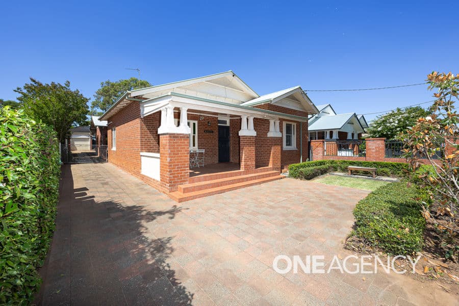 16 LINDSAY Street, Turvey Park, Turvey Park - Image 1