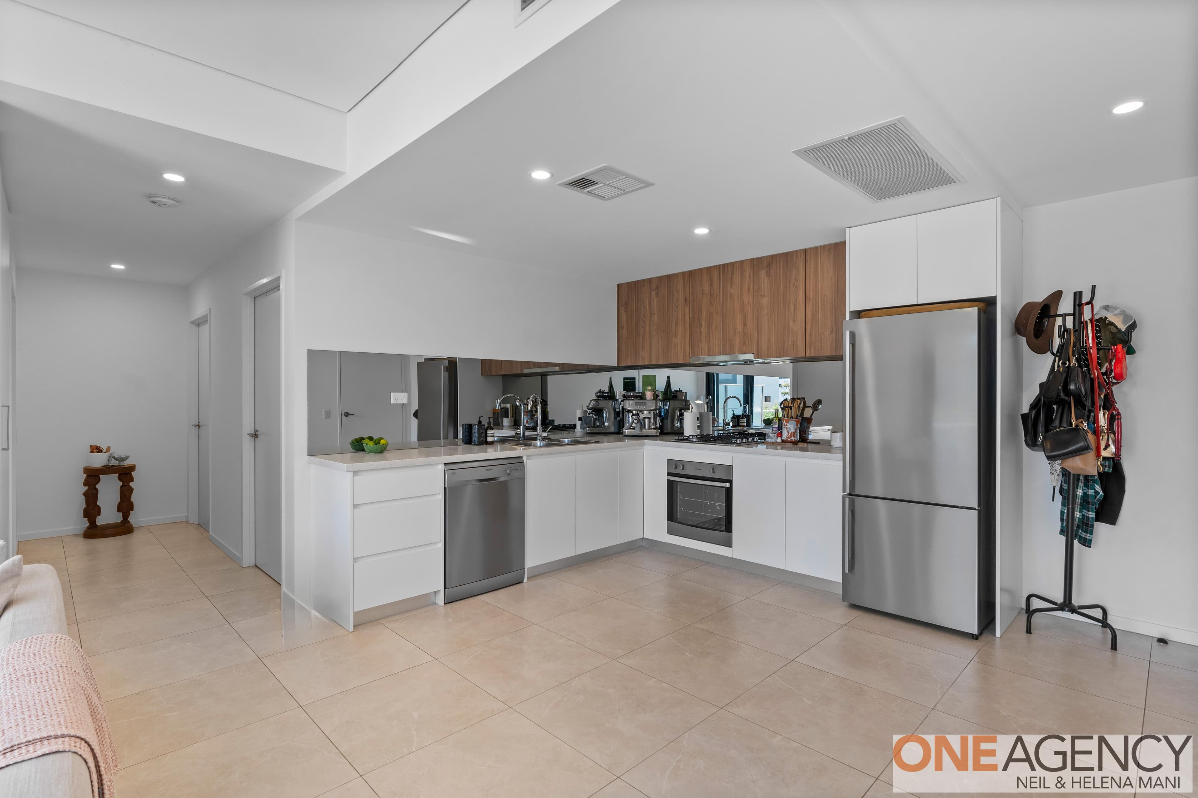 503/7 Beane Street West, Gosford, Gosford - Thumbnail 3
