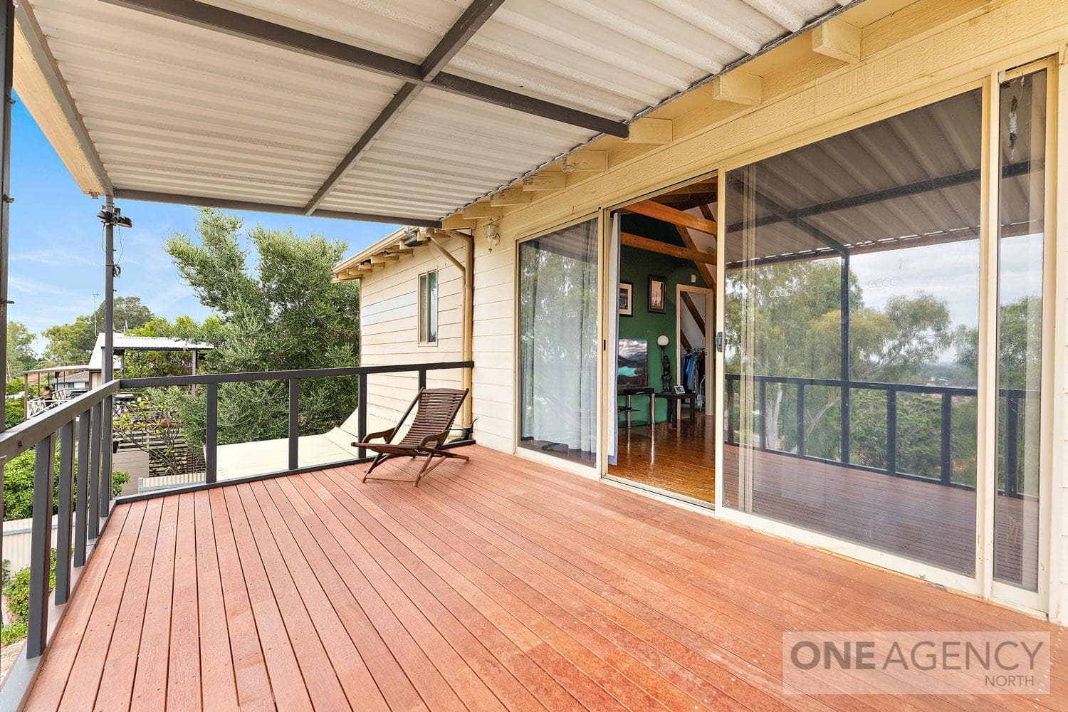 24 Derry Avenue, Mount Nasura, Mount Nasura - Thumbnail 3
