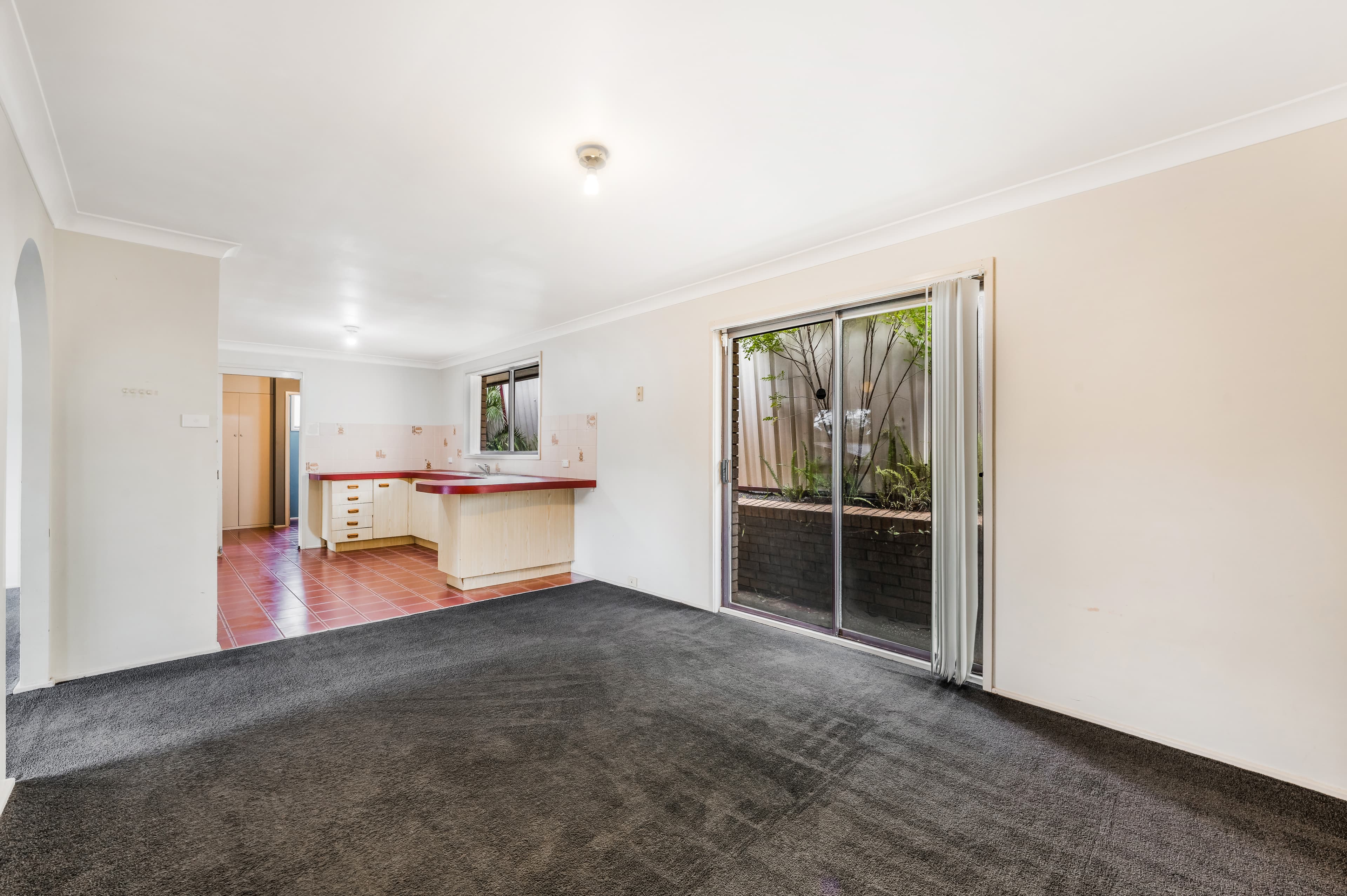 23 Lillyvicks Crescent, Ambarvale, Ambarvale - Thumbnail 6