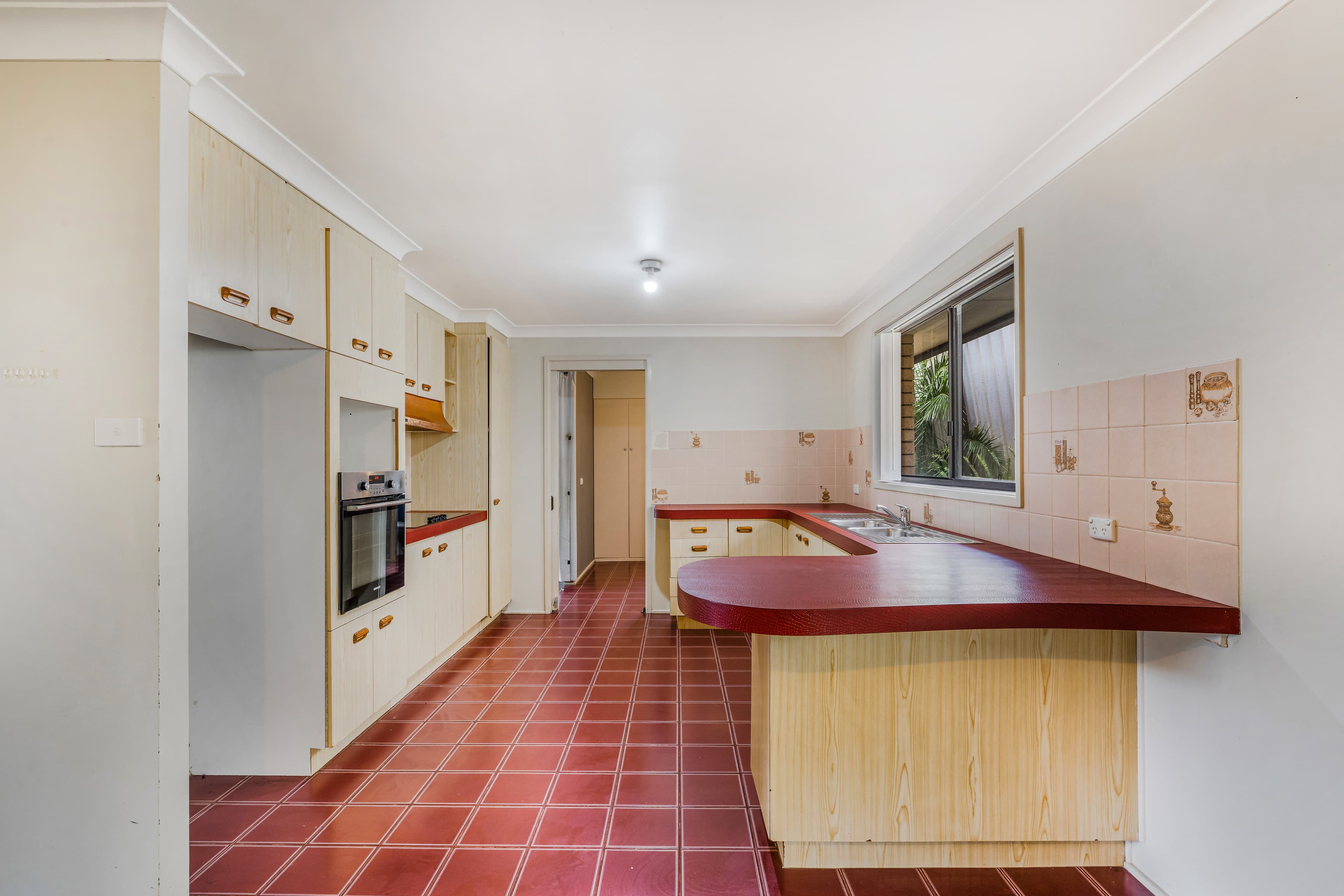 23 Lillyvicks Crescent, Ambarvale, Ambarvale - Thumbnail 8