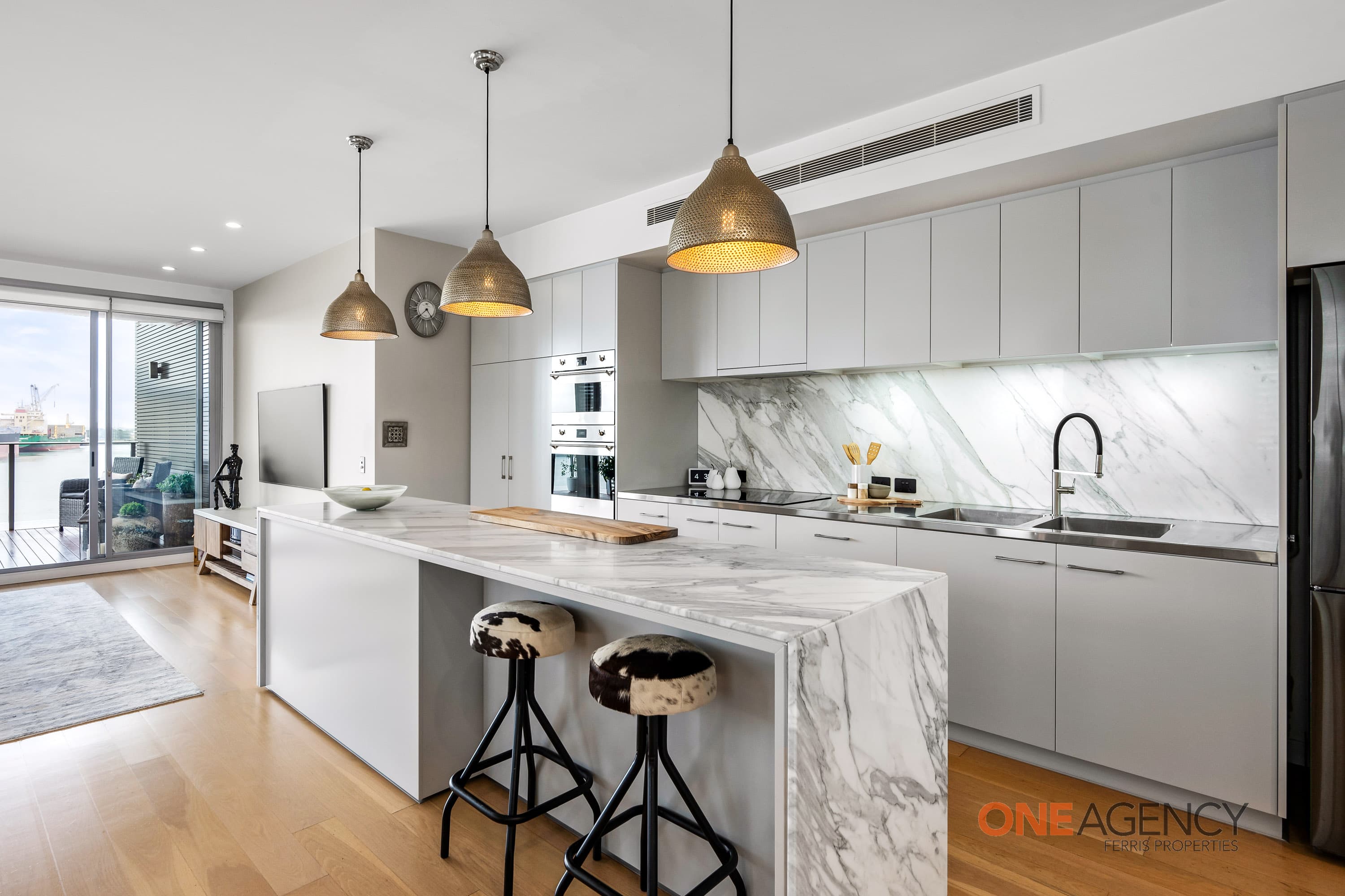 404/5 Honeysuckle Drive, Newcastle, Newcastle - Thumbnail 4