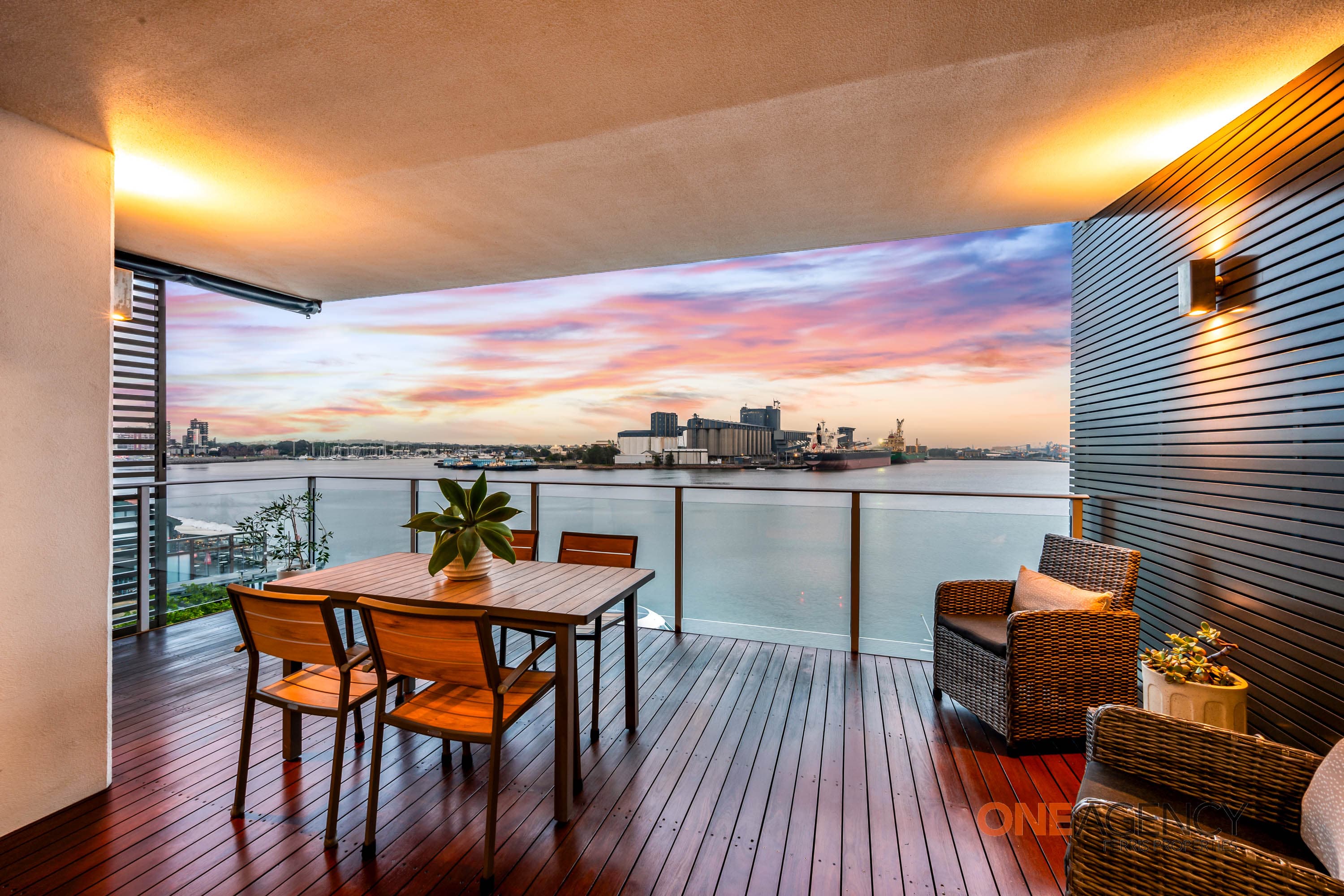 404/5 Honeysuckle Drive, Newcastle, Newcastle - Thumbnail 3