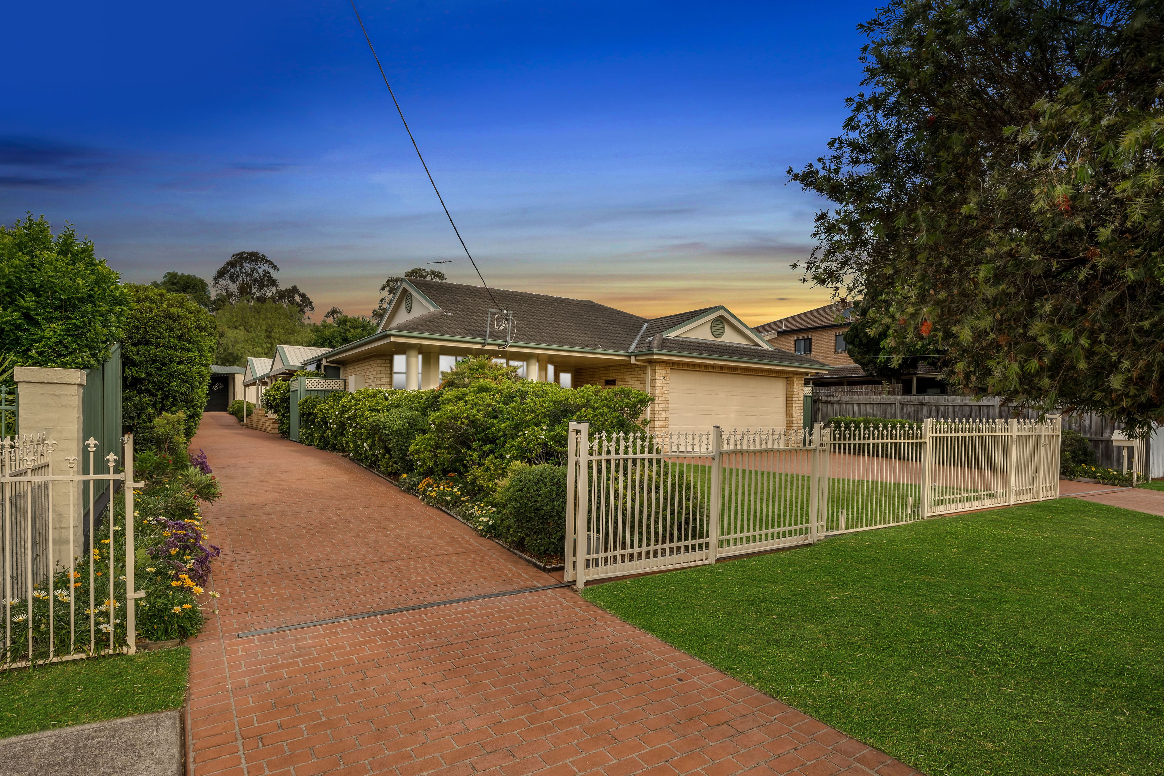 18 Chrysanthemum Avenue, Lurnea, Lurnea - Thumbnail 2