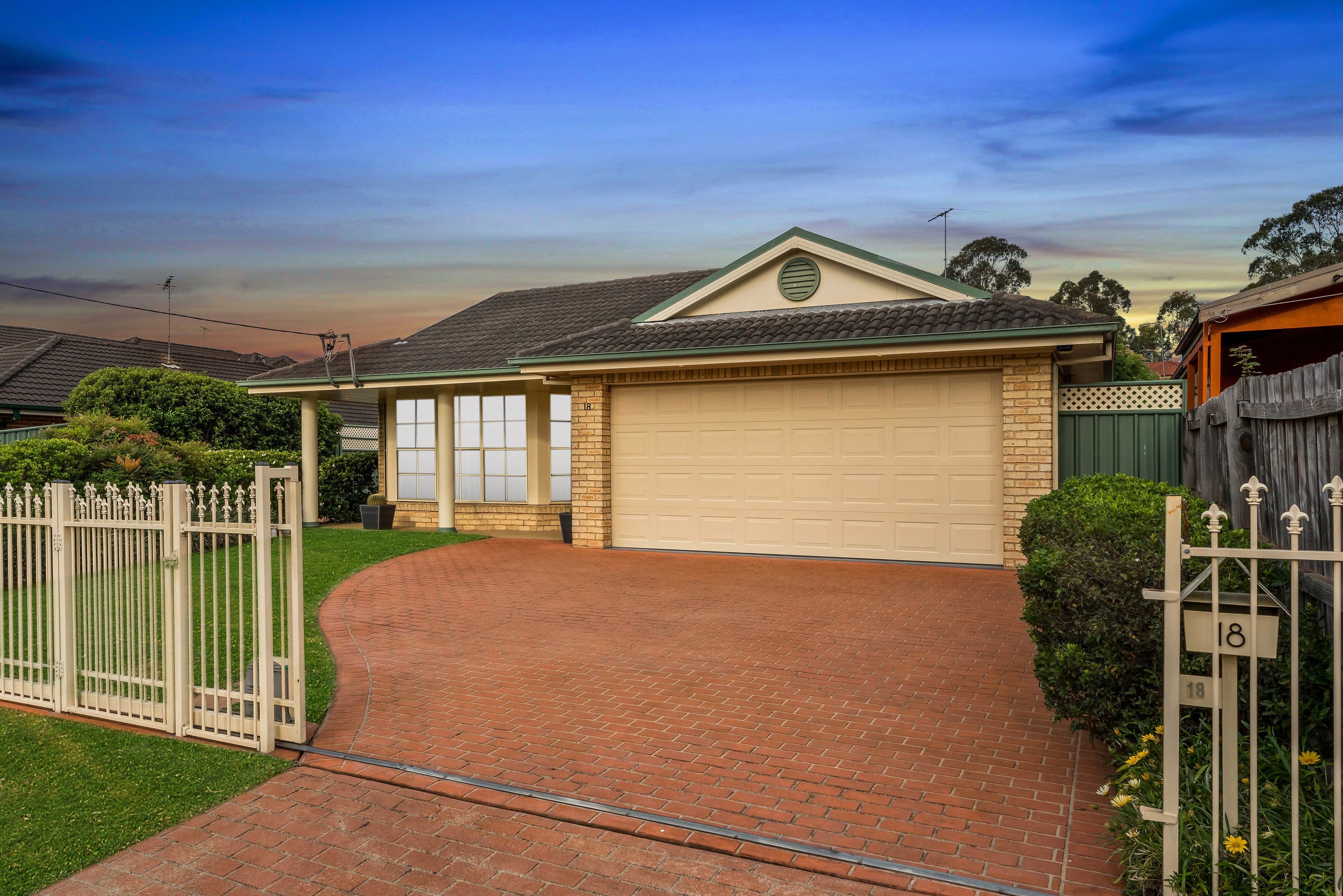 18 Chrysanthemum Avenue, Lurnea, Lurnea - Thumbnail 3
