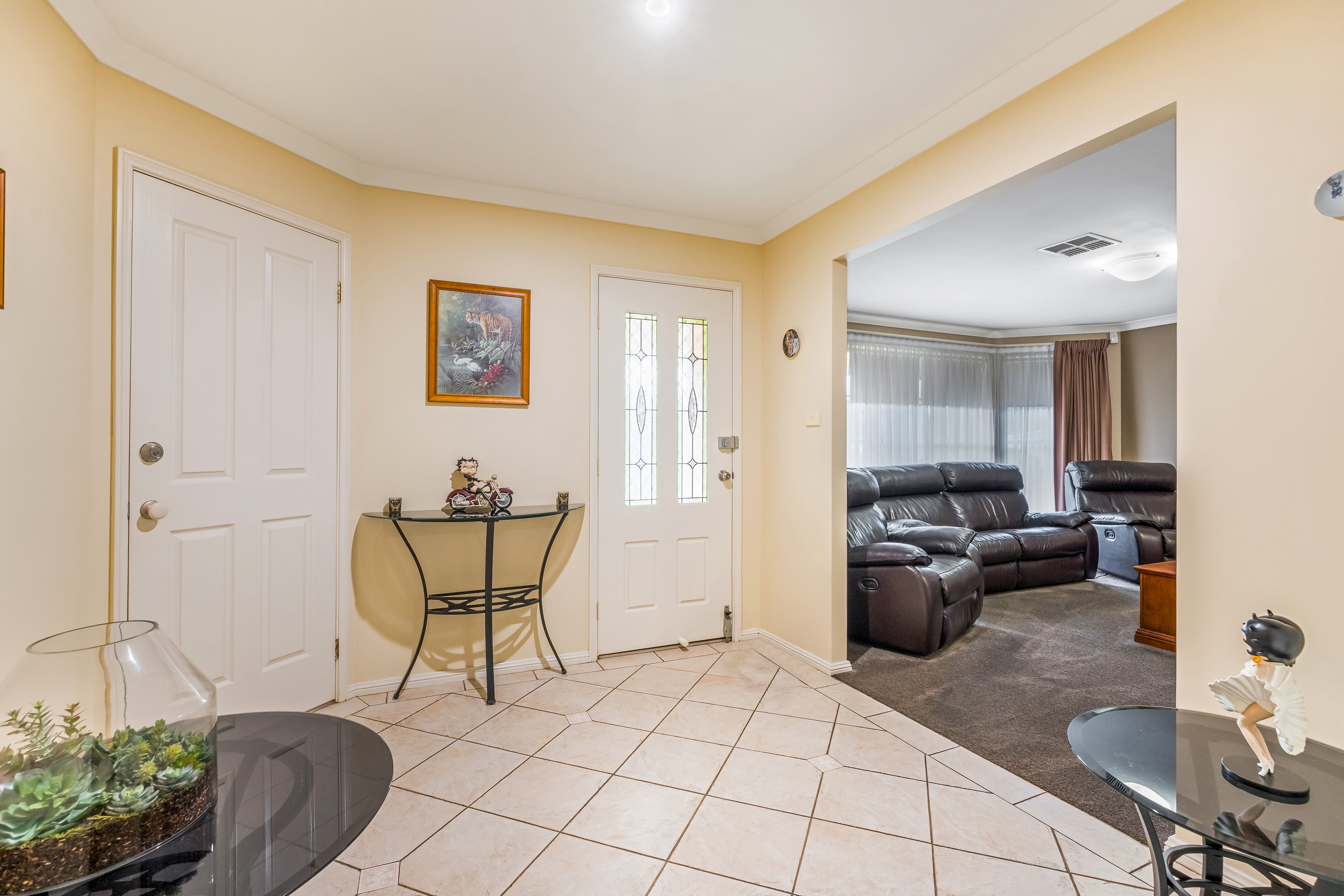 18 Chrysanthemum Avenue, Lurnea, Lurnea - Thumbnail 5