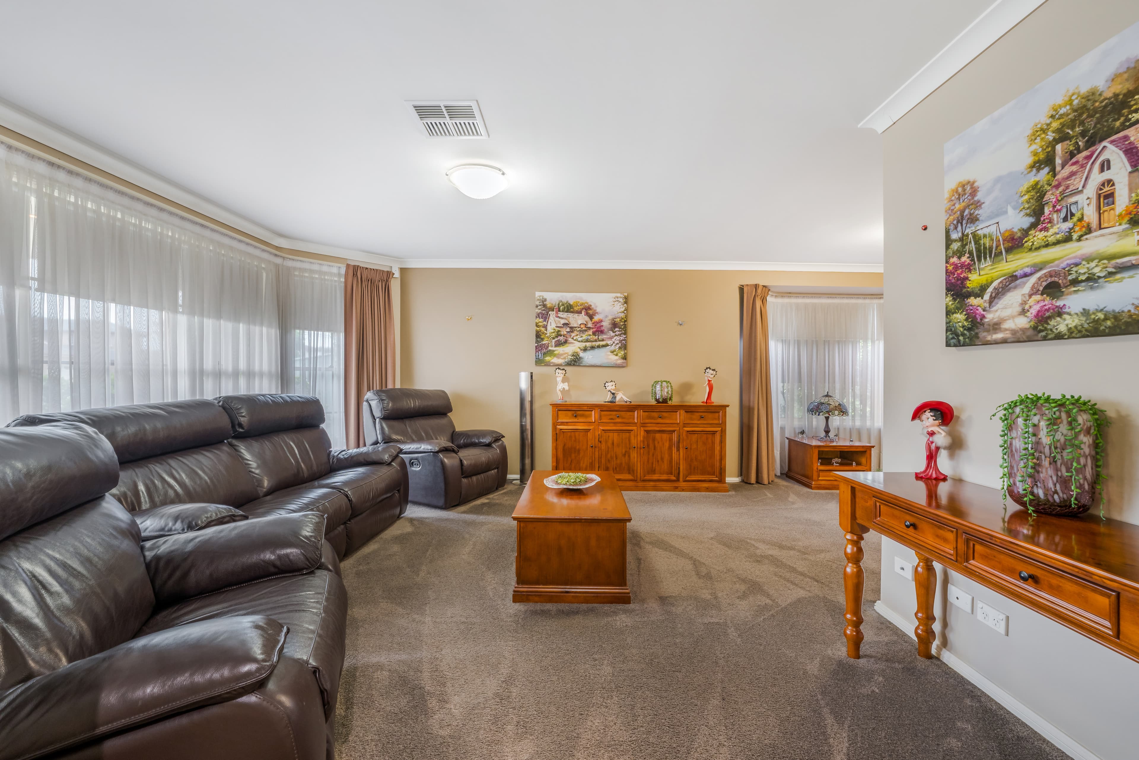 18 Chrysanthemum Avenue, Lurnea, Lurnea - Thumbnail 6