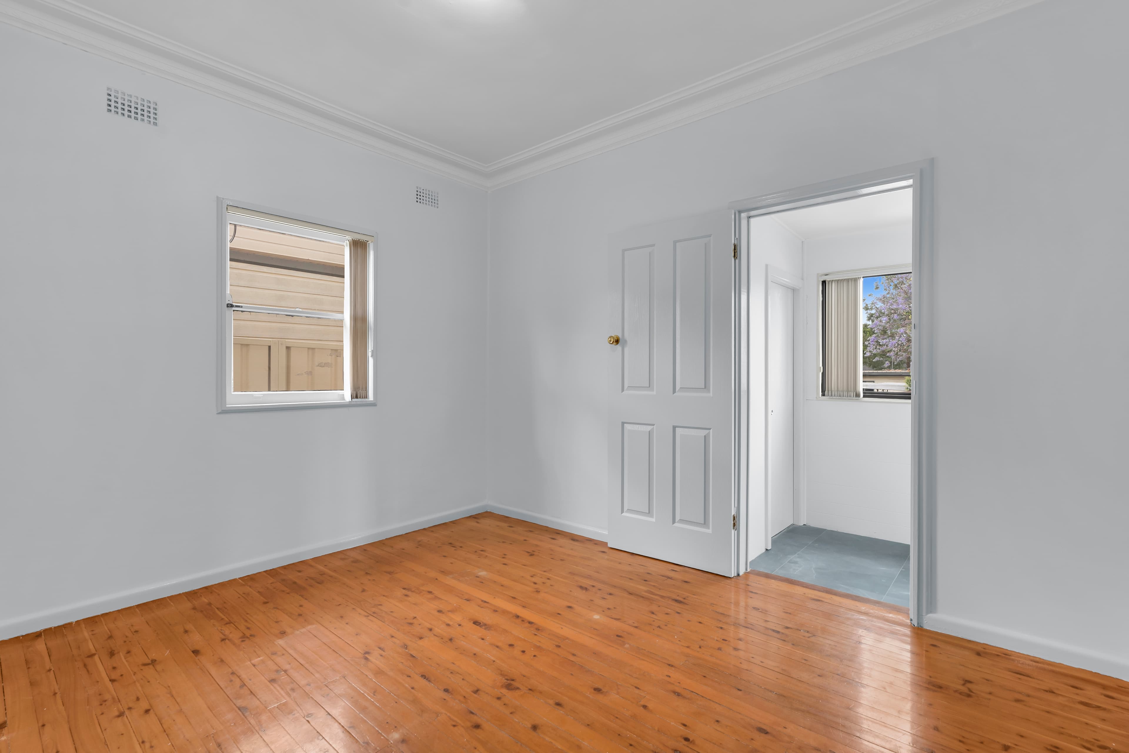 169 Waminda Avenue, Campbelltown, Campbelltown - Thumbnail 3