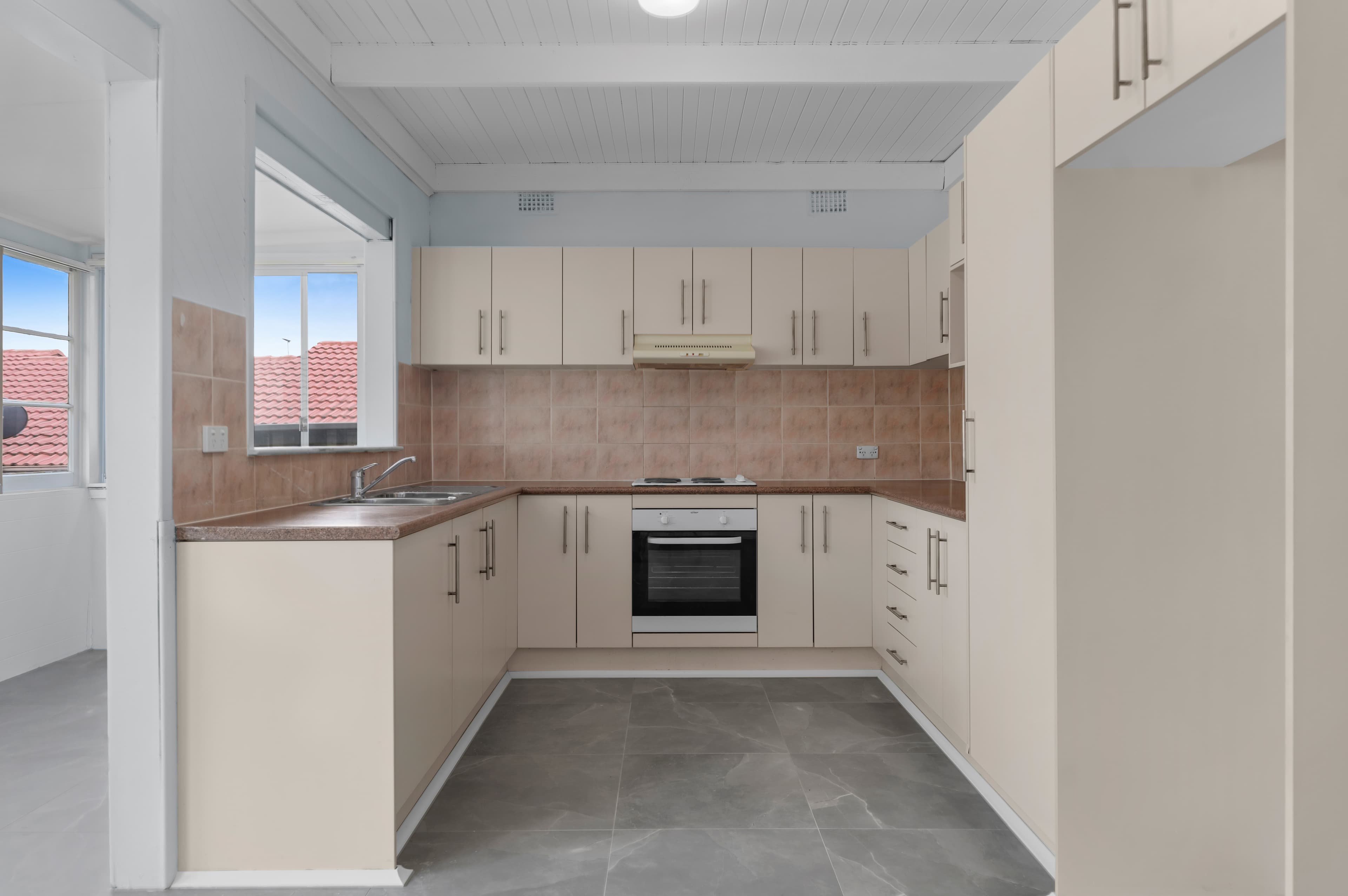 169 Waminda Avenue, Campbelltown, Campbelltown - Thumbnail 4
