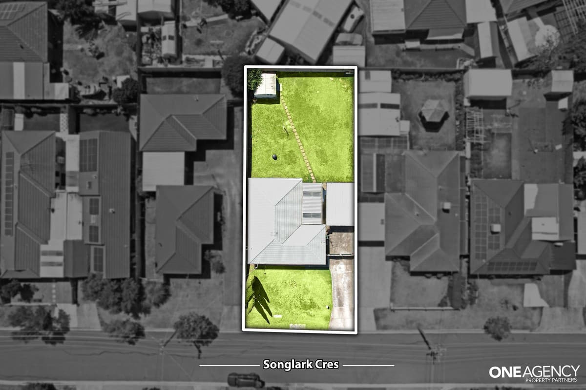 30 Songlark Crescent, Werribee, Werribee - Thumbnail 2