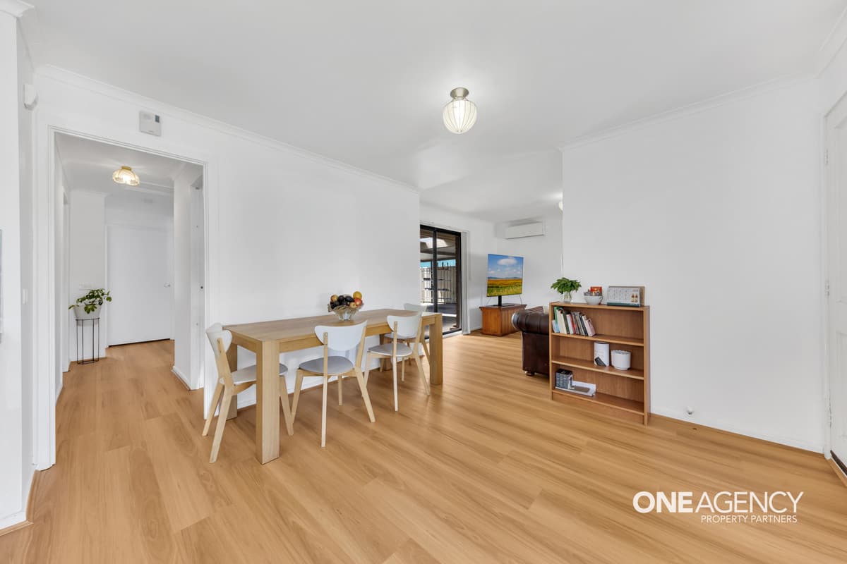 30 Songlark Crescent, Werribee, Werribee - Thumbnail 8