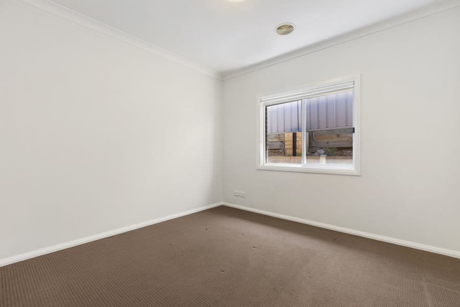 17 DEAKIN Avenue, Lloyd, Lloyd - Thumbnail 7