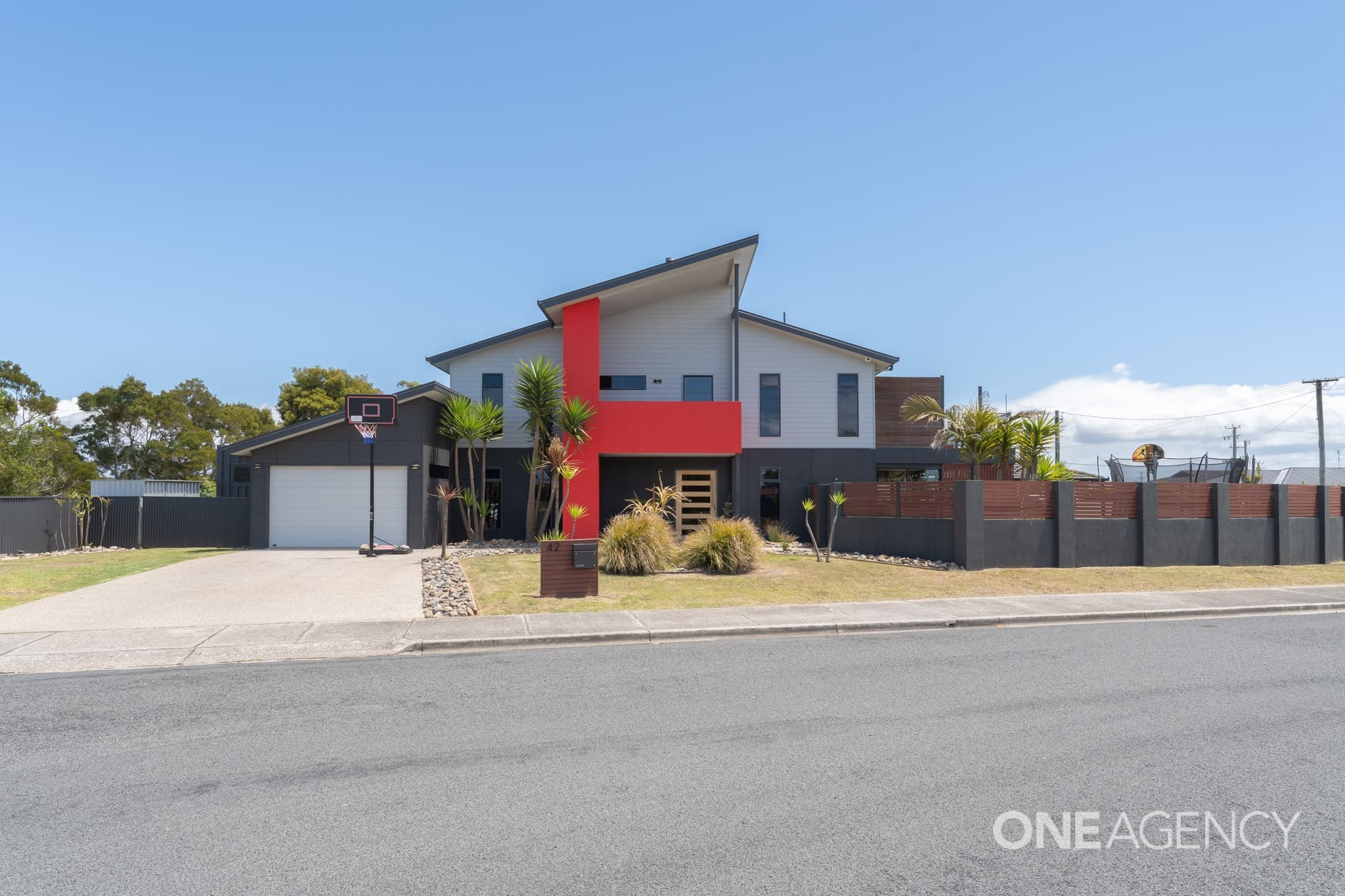 42 Walker Street, Wynyard, Wynyard - Image 1