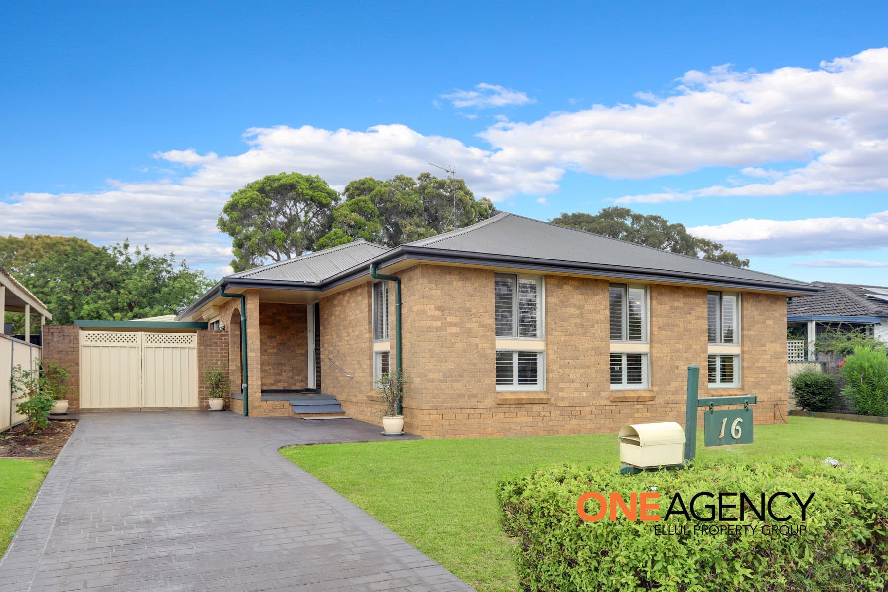 16 Alexandra Circuit, St Clair, St Clair - Image 1