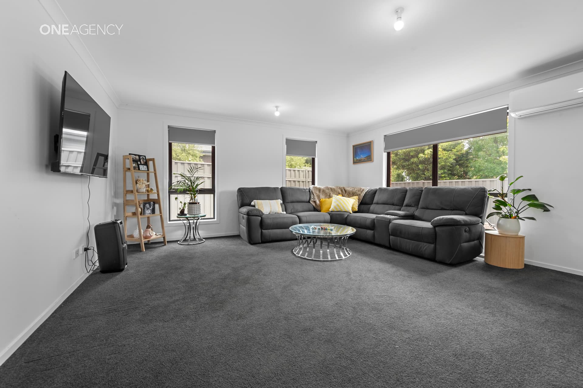 2 Merseyview Court, East Devonport, East Devonport - Thumbnail 2
