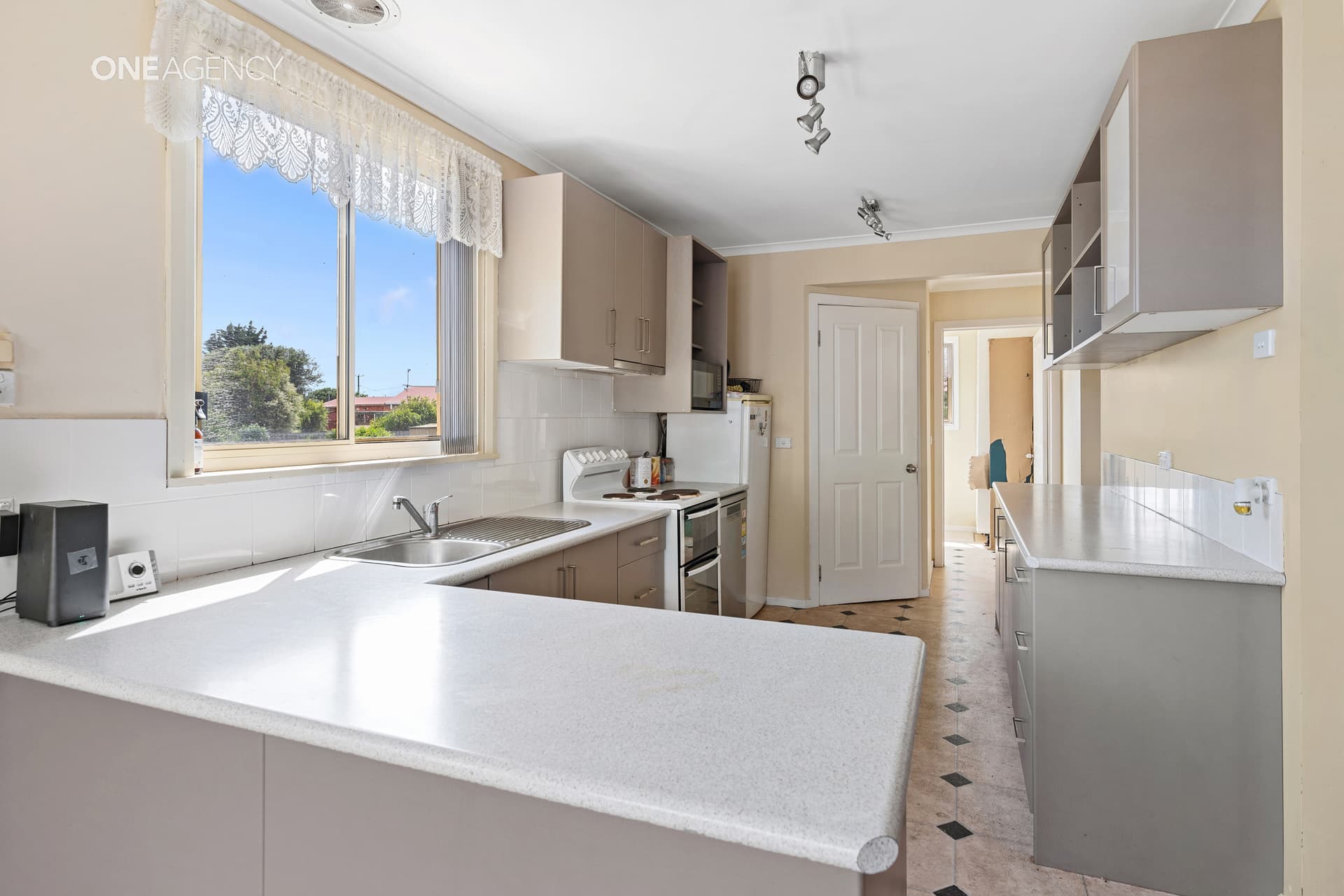 6 Kiah Place, East Devonport, East Devonport - Thumbnail 4