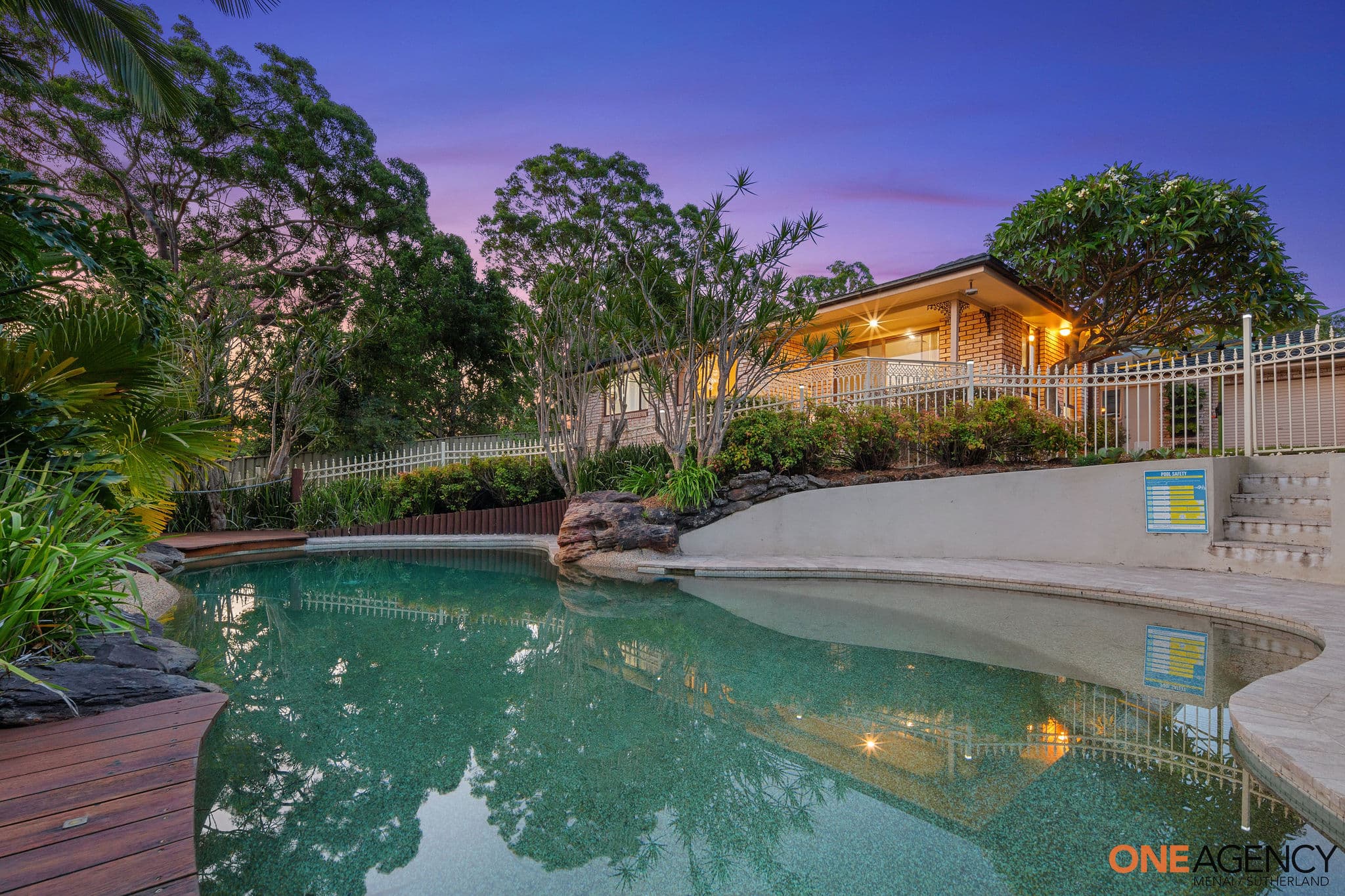6 Angophora Place, Alfords Point, Alfords Point - Thumbnail 3
